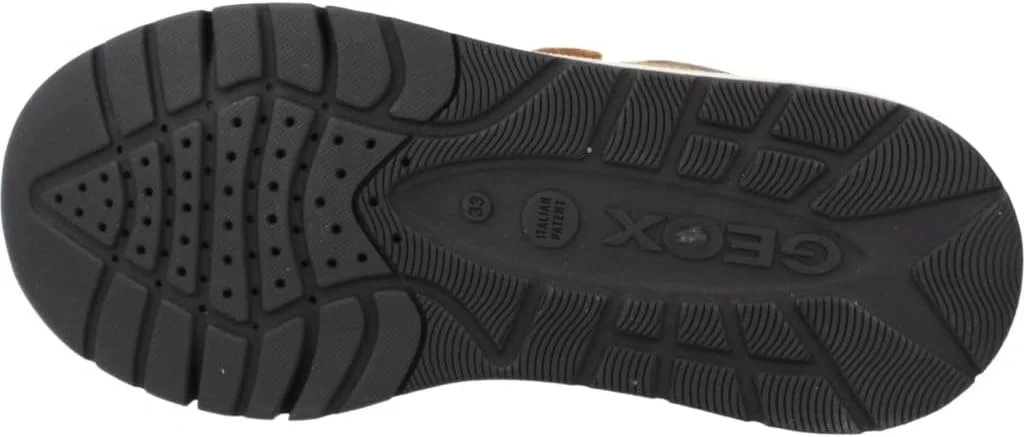 کفش ورزشی پسرانه جیوکس مدل J Rooner Boy D