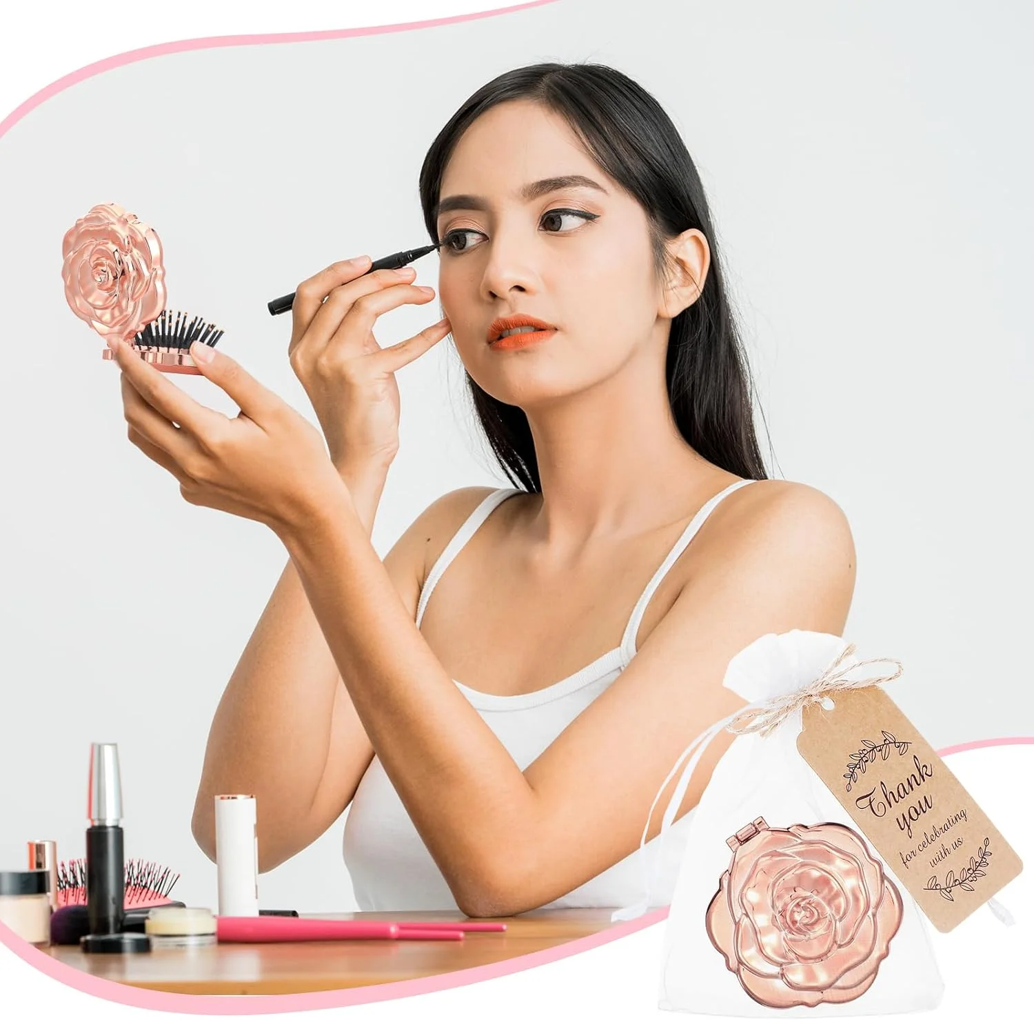 مجموعه 24 عددی آینه جیبی تاشو و برس مو Singhoow طرح گل رز، هدیه مهمانی کیینسانیرا، آینه مسافرتی، هدیه تشکر برای مهمانان، هدیه دسته جمعی برای جشن تولد 16 سالگی، هدیه جشن عروسی و نامزدی (طلایی رز)