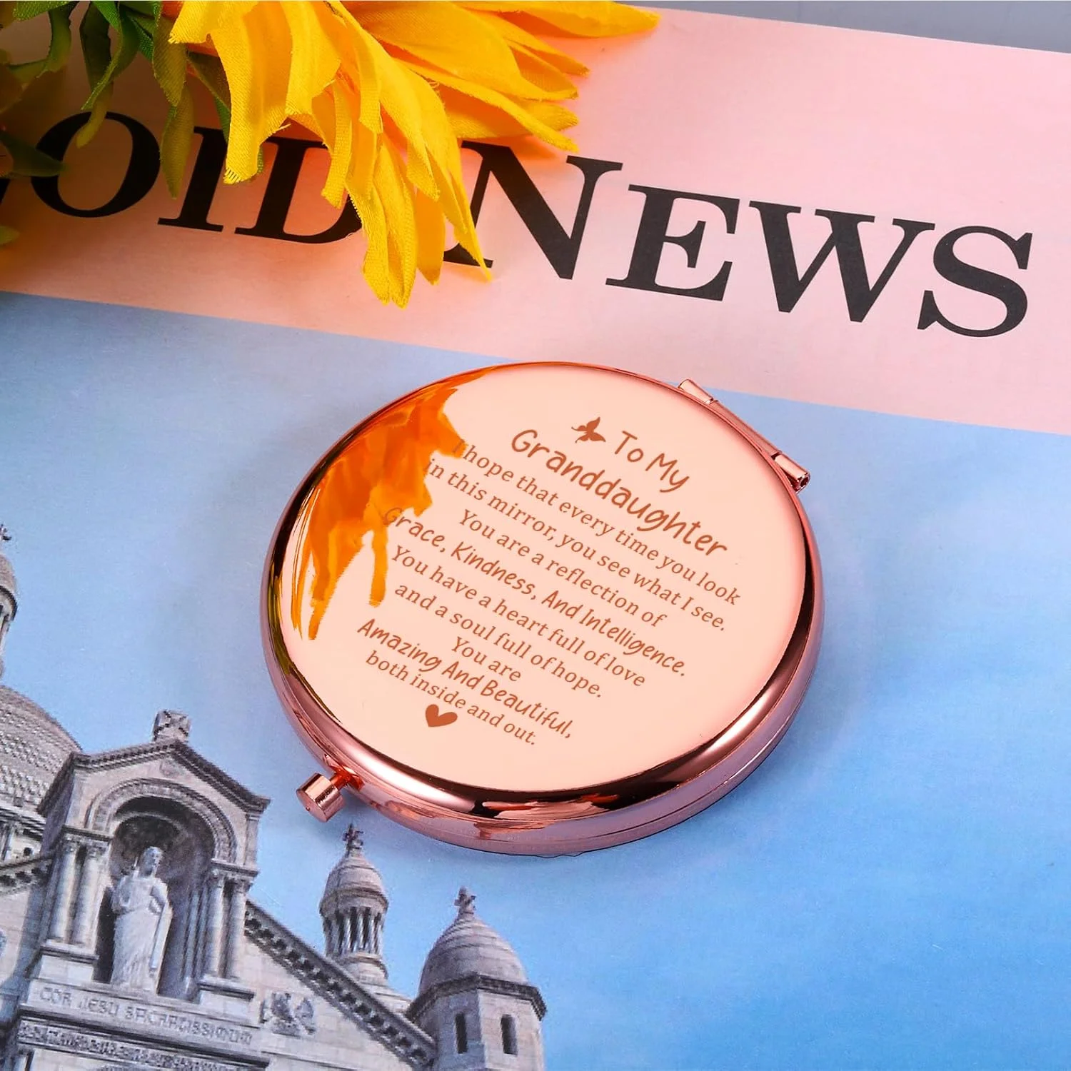 آینه جیبی جمع و جور هدیه ای برای نوه دختر از طرف مادربزرگ، هدیه کریسمس برای نوه، هدیه آینه جیبی برای دختران نوجوان، نوه دختری از طرف مادربزرگ، هدیه تولد برای نوه ها آینه جیبی جمع و جور هدیه ای برای نوه دختر از طرف مادربزرگ، هدیه کریسمس برای نوه، هدیه آینه جیبی برای دختران نوجوان، نوه دختری از طرف مادربزرگ، هدیه تولد برای نوه ها