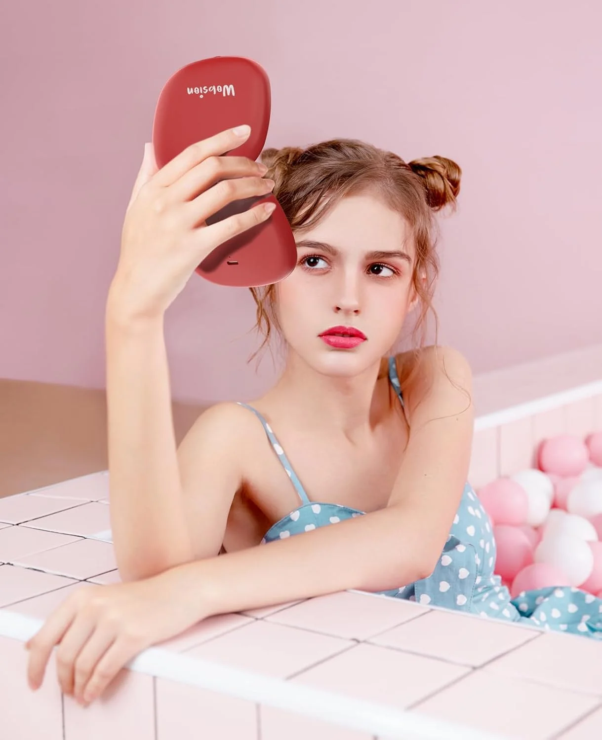 آینه آرایشی مسافرتی چراغ دار WOBSION، آینه جیبی 1x/10x بزرگنمایی برای کیف دستی، آینه های جیبی قابل شارژ 10 سانتی متری، آینه های LED دو طرفه با نور قابل تنظیم، دستی، هدیه برای زنان، قرمز