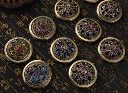 آینه آرایشی گرد جیبی فشرده اسپاتلوس، آینه دستی قابل حمل کوچک تاشو برای آرایش مسافرتی زنان و دختران (طرح تصادفی) (بسته 1 عددی)