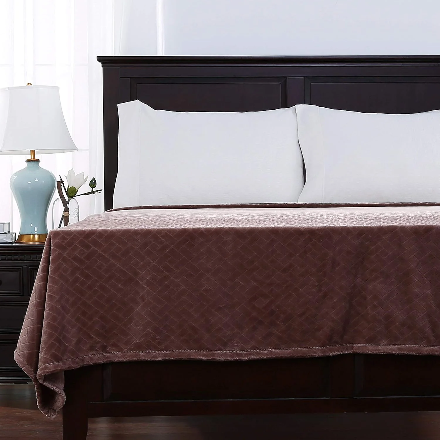 پتوی مخملی فوق العاده نرم و لطیف Berkshire Blanket مدل VelvetLoft، مناسب تخت یک نفره، ابعاد 152 در 228 سانتی متر، آبی، E4563-TW-732 پتوی مخملی فوق العاده نرم و لطیف Berkshire Blanket مدل VelvetLoft، مناسب تخت یک نفره، ابعاد 152 در 228 سانتی متر، آبی، E4563-TW-732