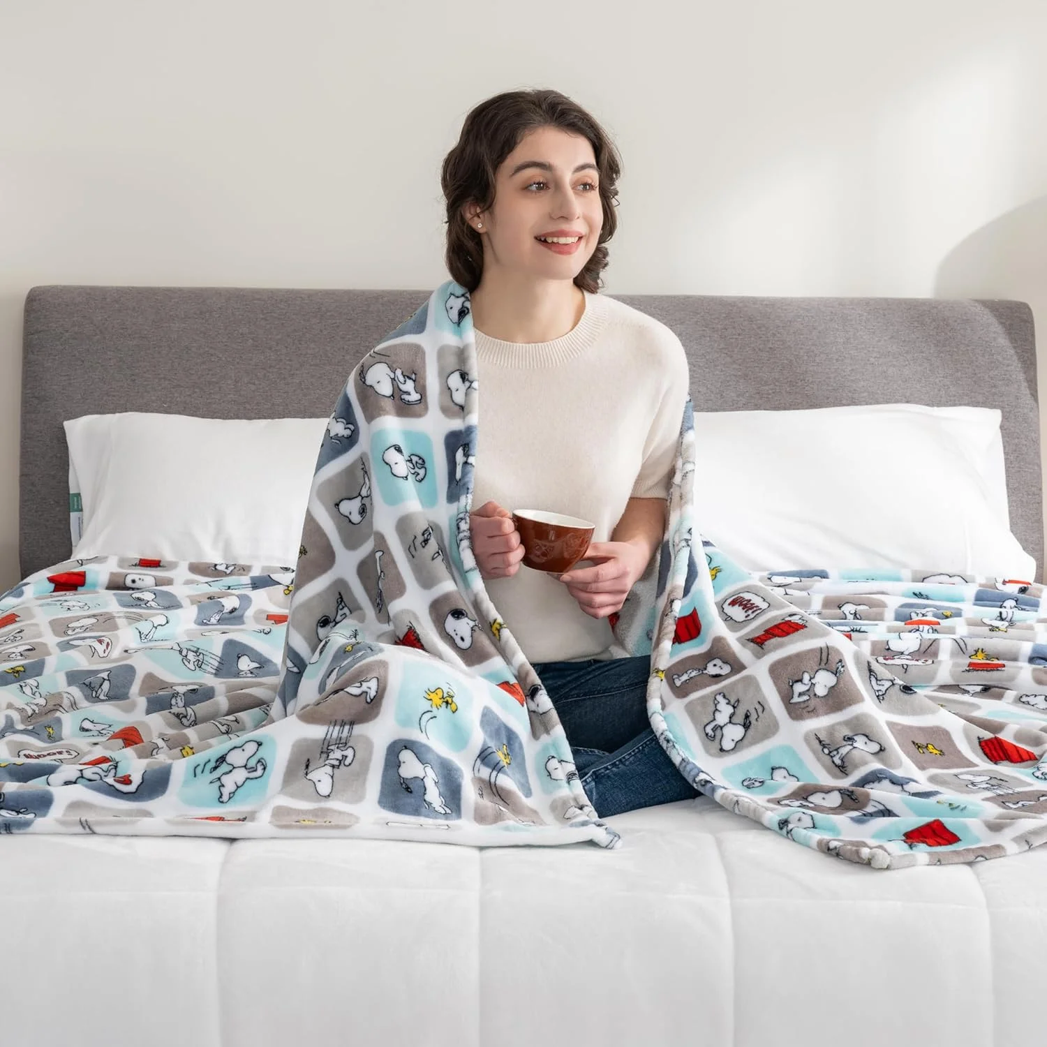 پتوی مخمل خواب دار طرح اسنوپی Berkshire Blanket Peanuts® VelvetLoft®، آبی Woof، سایز کینگ 228 در 274 سانتی متر (محصول رسمی Peanuts®)