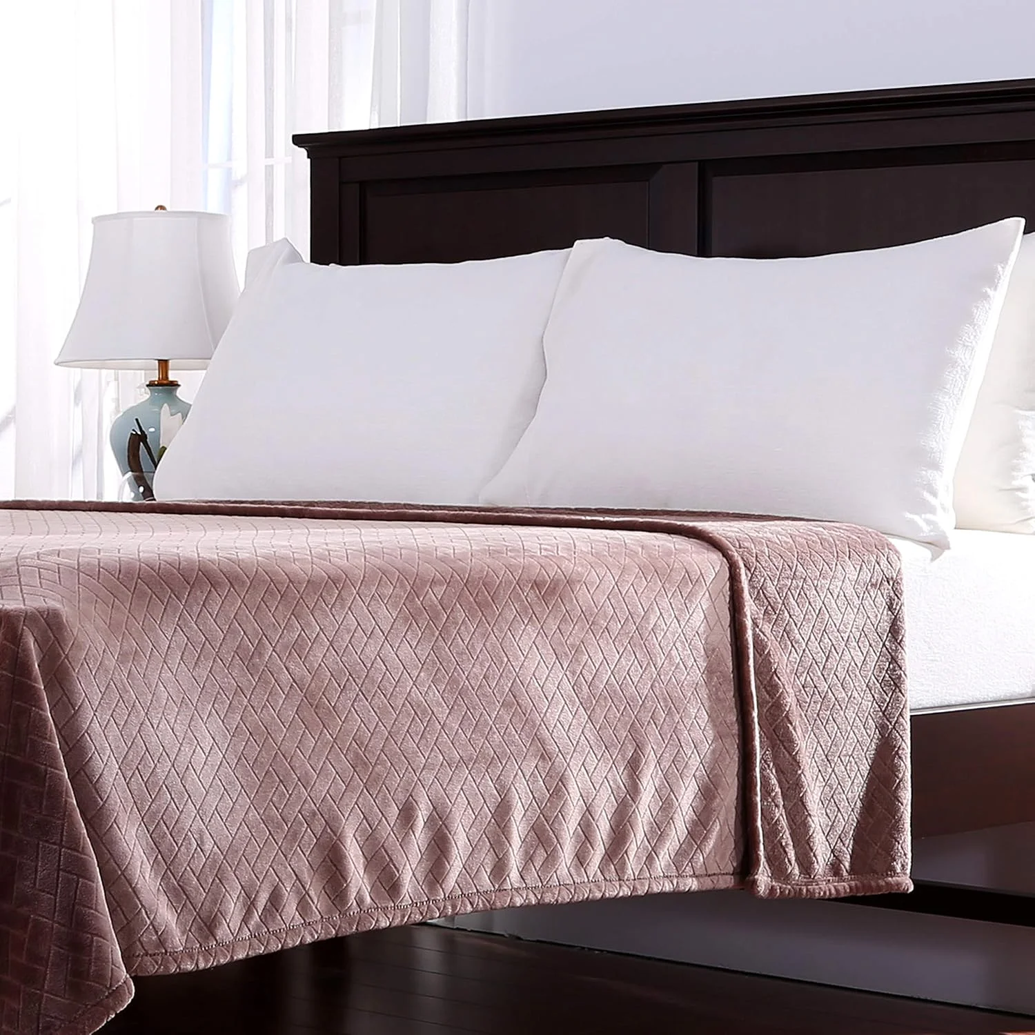 پتوی مخملی فوق العاده نرم و لطیف Berkshire Blanket مدل VelvetLoft، مناسب تخت یک نفره، ابعاد 152 در 228 سانتی متر، آبی، E4563-TW-732 پتوی مخملی فوق العاده نرم و لطیف Berkshire Blanket مدل VelvetLoft، مناسب تخت یک نفره، ابعاد 152 در 228 سانتی متر، آبی، E4563-TW-732