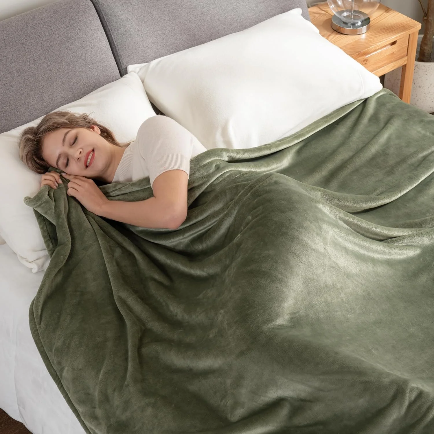 Berkshire Blanket Classic Velvetloft® Solid Blanket Queen Size, Lightweight Cozy Flannel Plush Blanket for Bed and Couch, Dark Sage, 90×90 Inches