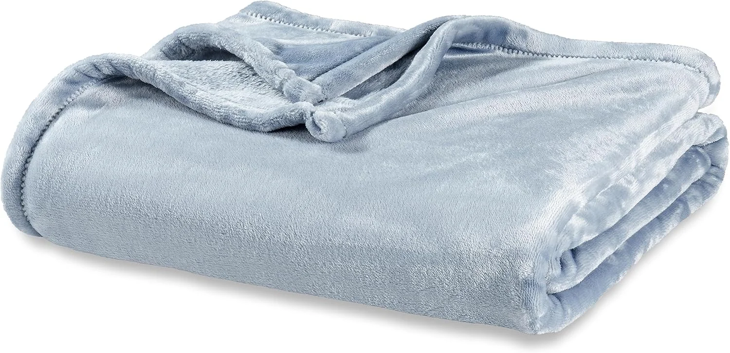 Berkshire Blanket Classic VelvetLoft® Solid Bed Blanket,King Size Bed Blanket,Lightweight Soft Fuzzy Plush Blanket for Bed and Couch,Polar Blue,90x108 Inches