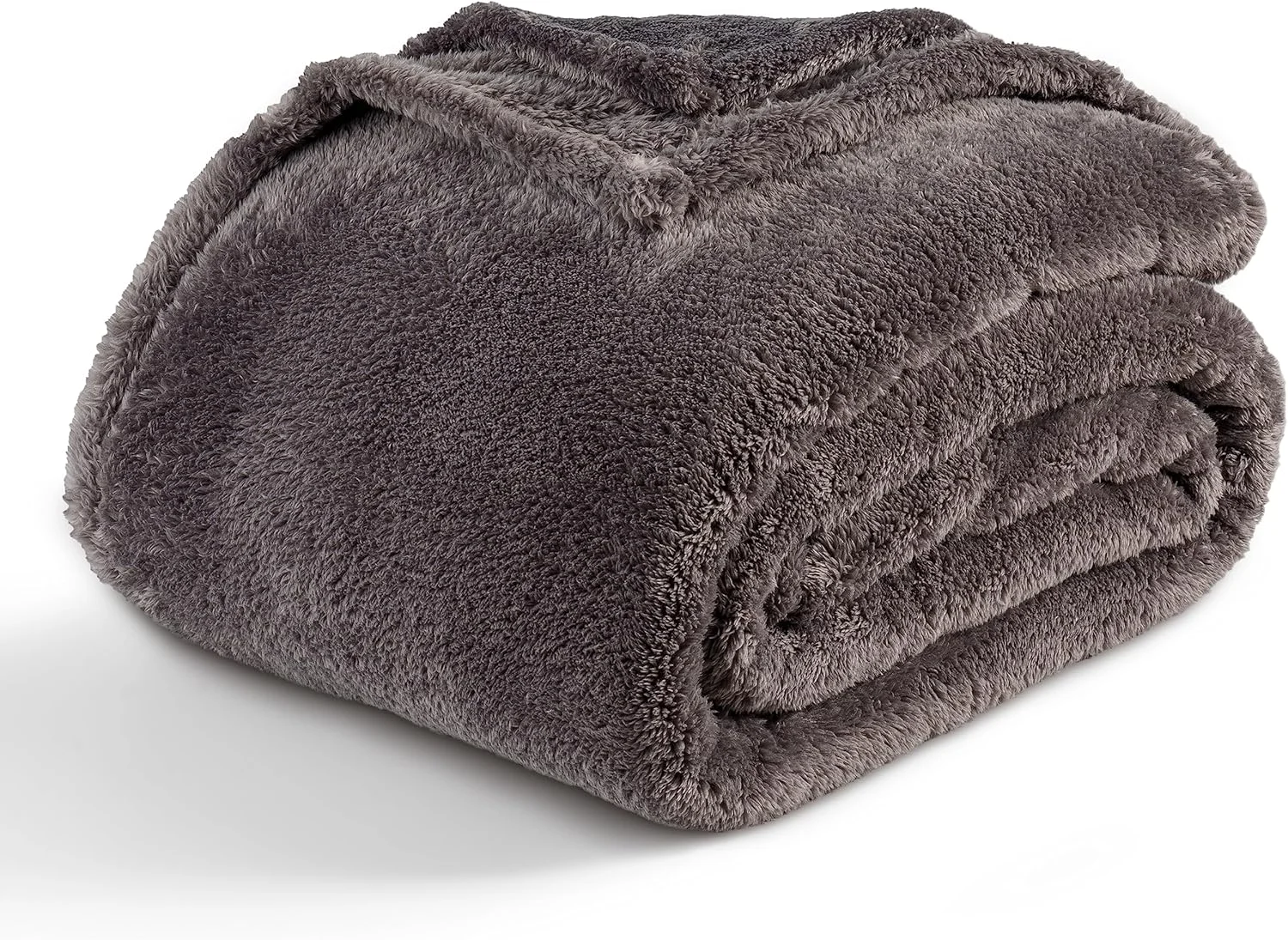 پتوی مخمل خواب دار فوق العاده نرم Berkshire Blanket Classic، پتوی تخت سایز کینگ، پتوی نرم و کرکی مو بلند برای مبل، خاکستری سایه ای، 90x108 اینچ