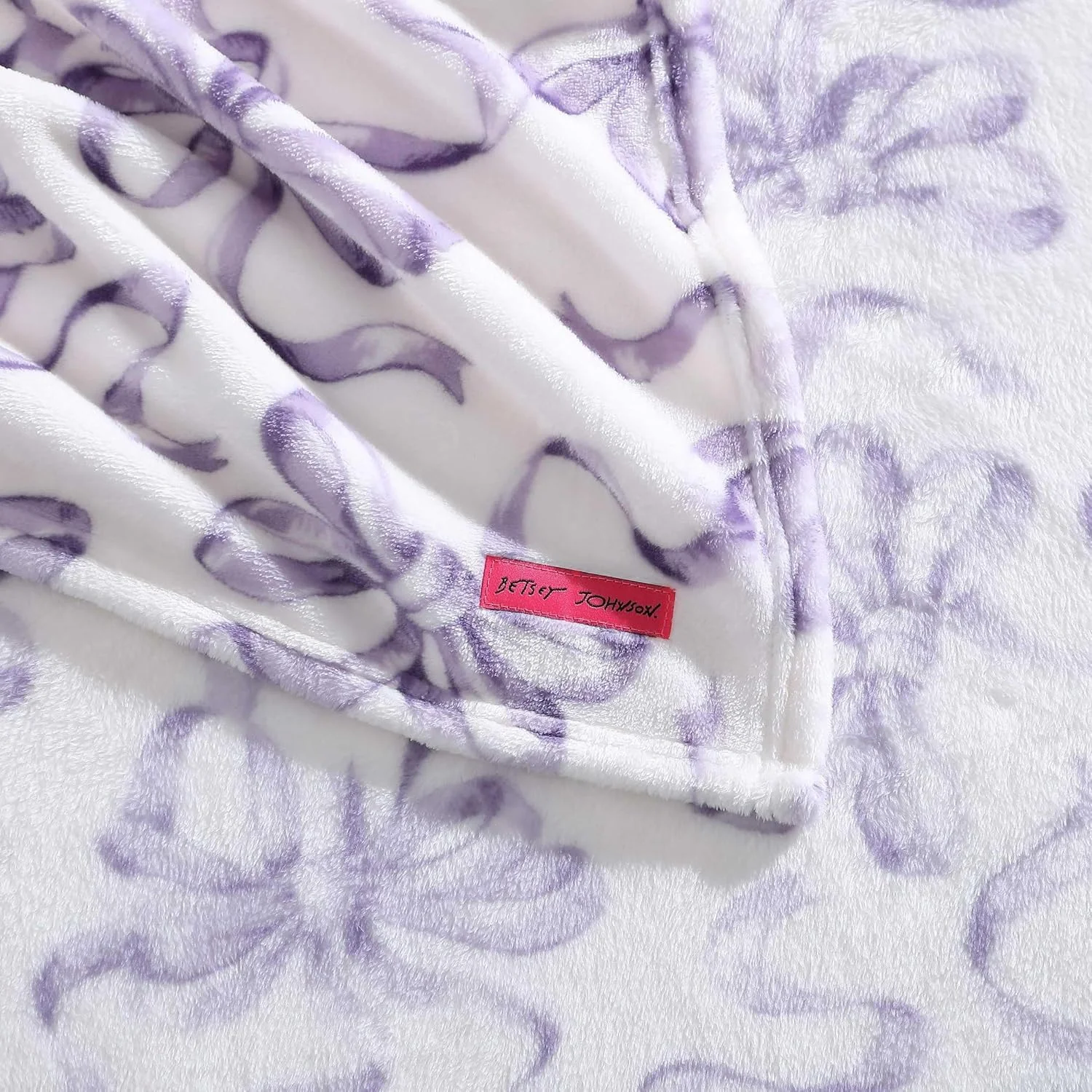 Betsey Johnson - Twin Blanket, Ultra-Soft Plush Bedding, Oversized Soft Blanket, Dorm Essentials (Ballet Bows Purple)
