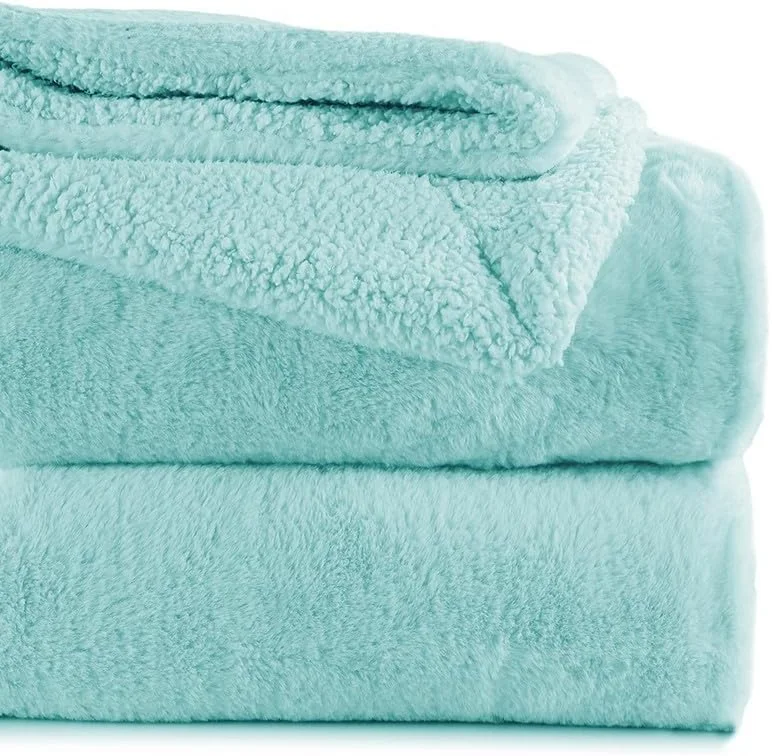 پتو خز خرگوشی مصنوعی BSB HOME با پشم گوسفند مصنوعی، نرم، لطیف، کرکی، دنج، گرم و برگشت پذیر مناسب تخت یک نفره، 500GSM به همراه بسته بندی کیف - رنگ: آبی دریایی، 152 x 220 سانتی متر، وزن: 2 کیلوگرم