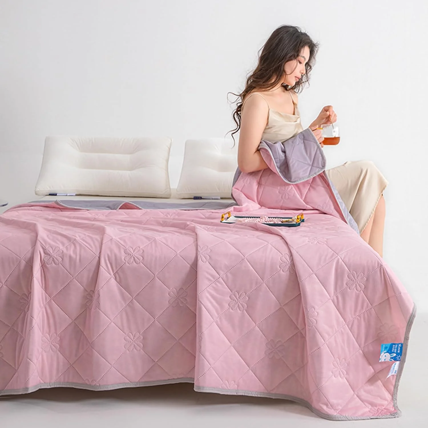 پتوهای خنک کننده برای افراد گرمایی، پتوی خنک کننده نرم برای افراد گرمایی، لحاف سبک وزن دو طرفه برای بزرگسالان مناسب فصل تابستان، آپارتمان، مسافرت، خوابگاه، مبل و خانه پتوهای خنک کننده برای افراد گرمایی، پتوی خنک کننده نرم برای افراد گرمایی، لحاف سبک وزن دو طرفه برای بزرگسالان مناسب فصل تابستان، آپارتمان، مسافرت، خوابگاه، مبل و خانه