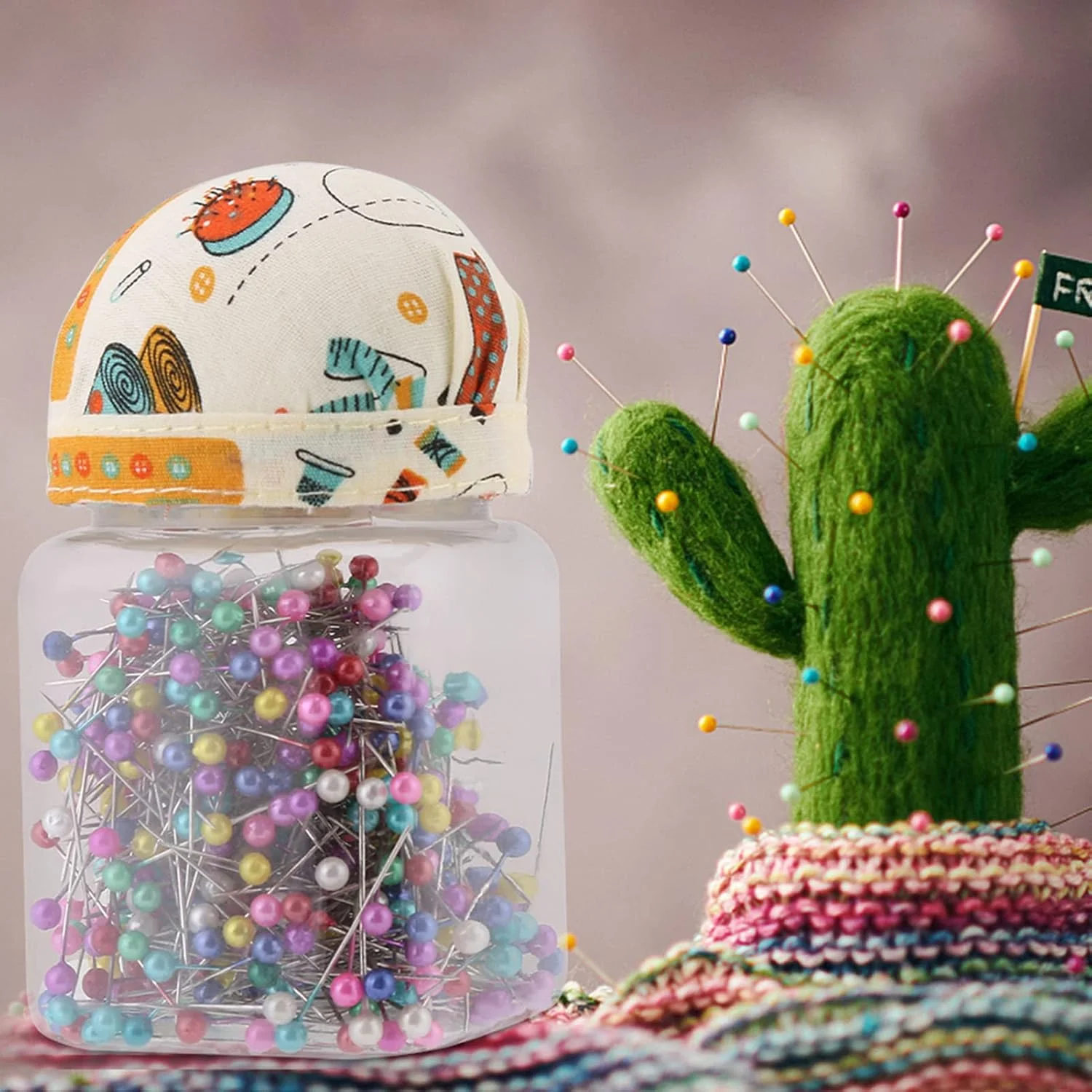 والفرانت 500 عدد سوزن ته گرد مرواریدی چند رنگ، مناسب خیاطی، لحاف دوزی و ساخت لوازم تزئینی، بسته بندی شده در بطری پلاستیکی