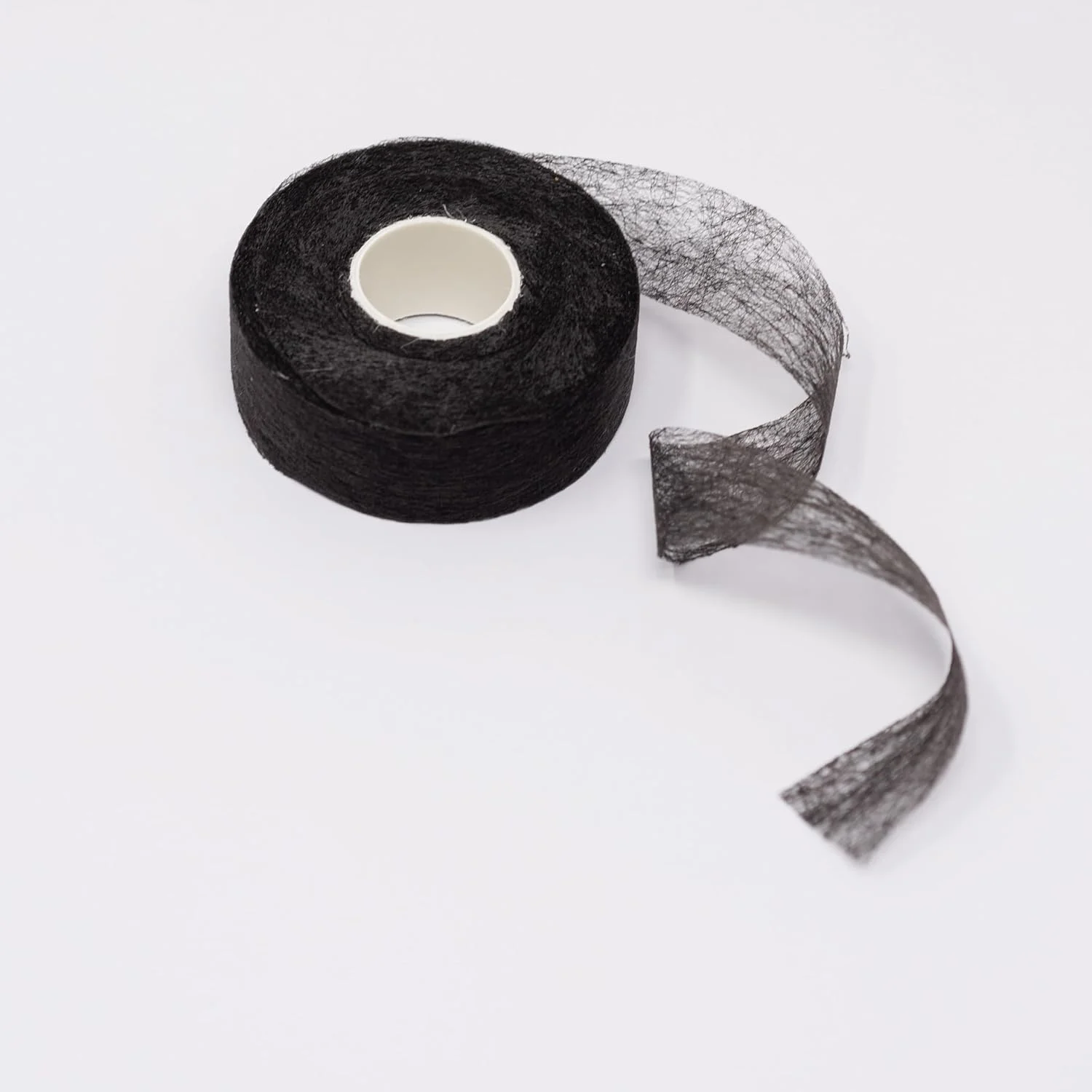نوار چسب لبه دوزی کرباند - مشکی - 20 متر در 2 سانتی متر - نوار تعمیر نامرئی برای پارچه - نوار لبه دوزی اتویی - بدون نیاز به دوخت، نوار چسب پارچه، نوار نواری، نوار لبه دوزی