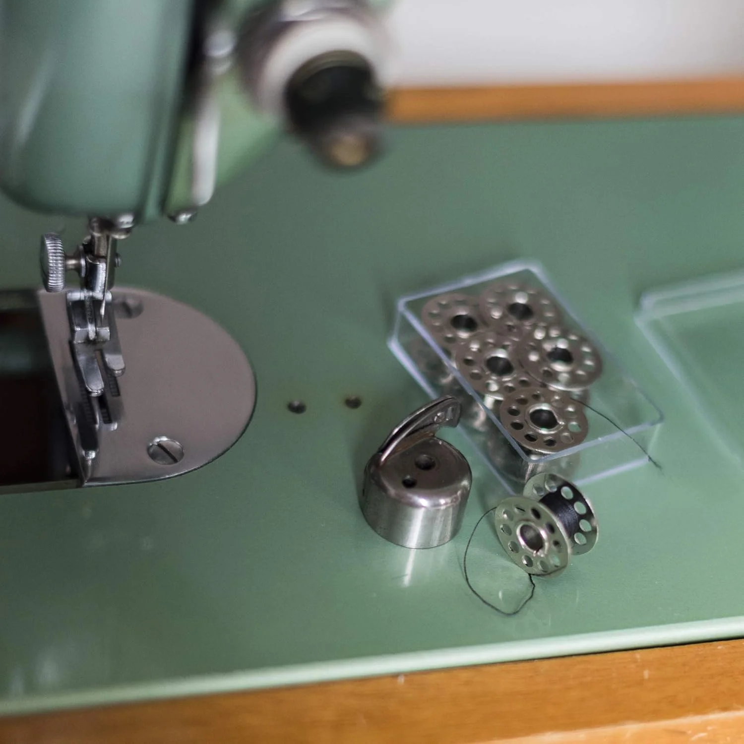 مجموعه 6 عددی ماسوره فلزی Korbond – 20.6mm x 11.7mm – کلاس 15 (مدل A) ایده آل برای چرخ خیاطی های خانگی و استفاده با انواع نخ – تخت، 20.6mm x 11.7mm مجموعه 6 عددی ماسوره فلزی Korbond – 20.6mm x 11.7mm – کلاس 15 (مدل A) ایده آل برای چرخ خیاطی های خانگی و استفاده با انواع نخ – تخت، 20.6mm x 11.7mm