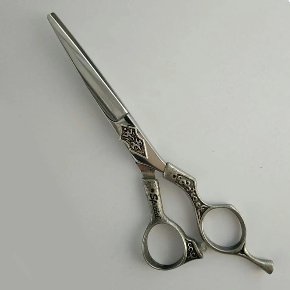 قیچی آرایشگری رترو، قیچی حکاکی شده سالن آرایشگری، قیچی حرفه ای آرایشگری (سایز: دندانه دار 6 اینچ) قیچی آرایشگری رترو، قیچی حکاکی شده سالن آرایشگری، قیچی حرفه ای آرایشگری (سایز: دندانه دار 6 اینچ)