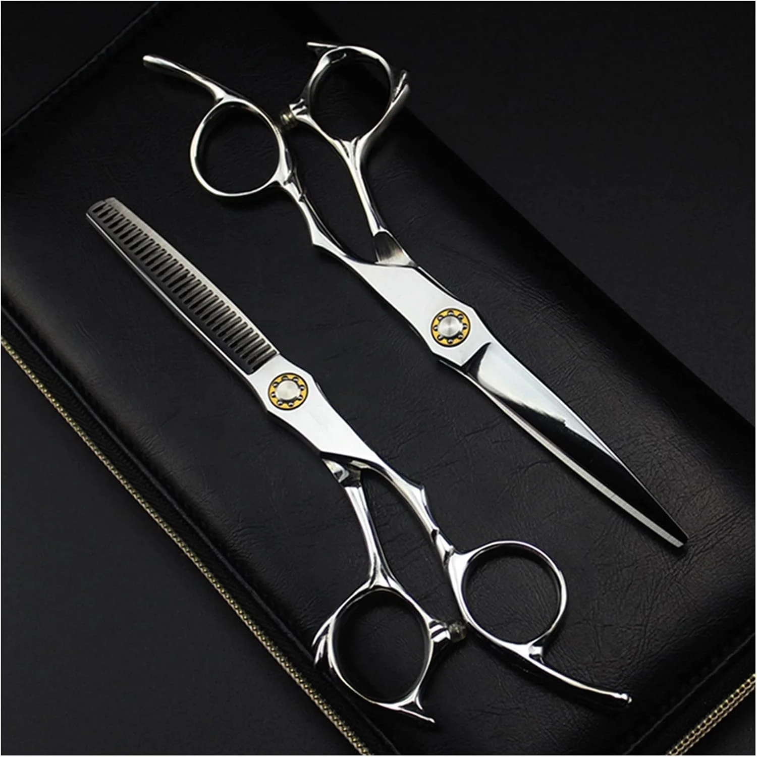 قیچی آرایشگری 6 اینچی نقره ای، قیچی آرایشگری، قیچی آرایشگاه، قیچی تخت، قیچی زیبایی، قیچی پیتاژ، کیت-ست-B