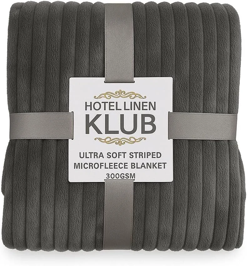 پتوی میکروفلیس راه راه لوکس Hotel Linen Klub - یک نفره (150x200 سانتی متر)، ساخته شده با میکروفلیس فوق العاده نرم 300GSM برای حداکثر گرما و راحتی - مقاوم در برابر رنگ رفتگی، سبک و بادوام برای تخت یا مبل، خاکستری