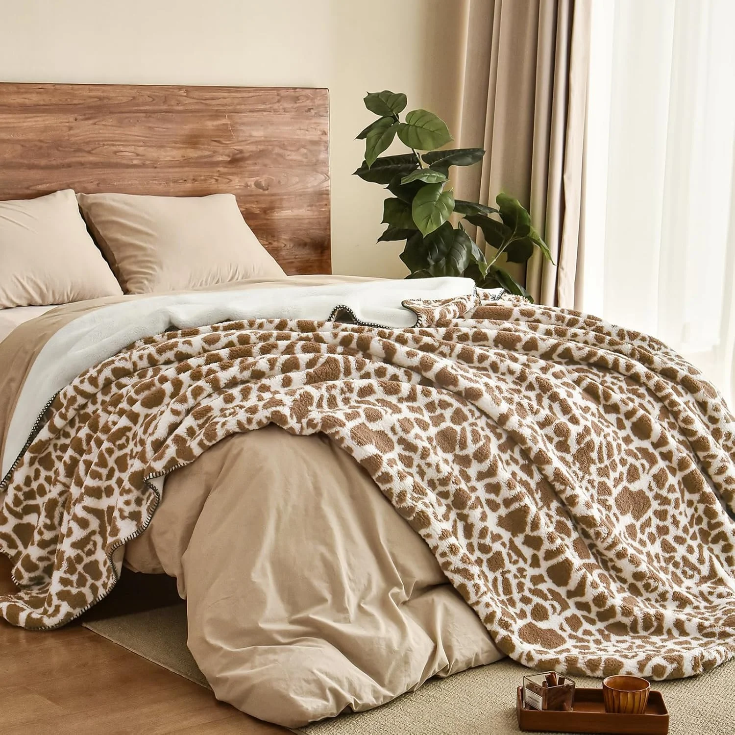 پتوی پشم گوسفند مصنوعی PHF سایز کوئین، پتوی ضخیم و گرم دو رو برای پاییز و زمستان، پتوی مخملی فوق العاده نرم و لطیف برای تخت، مبل، بدون ریزش، بدون پرز، 90"x90"، طرح زرافه