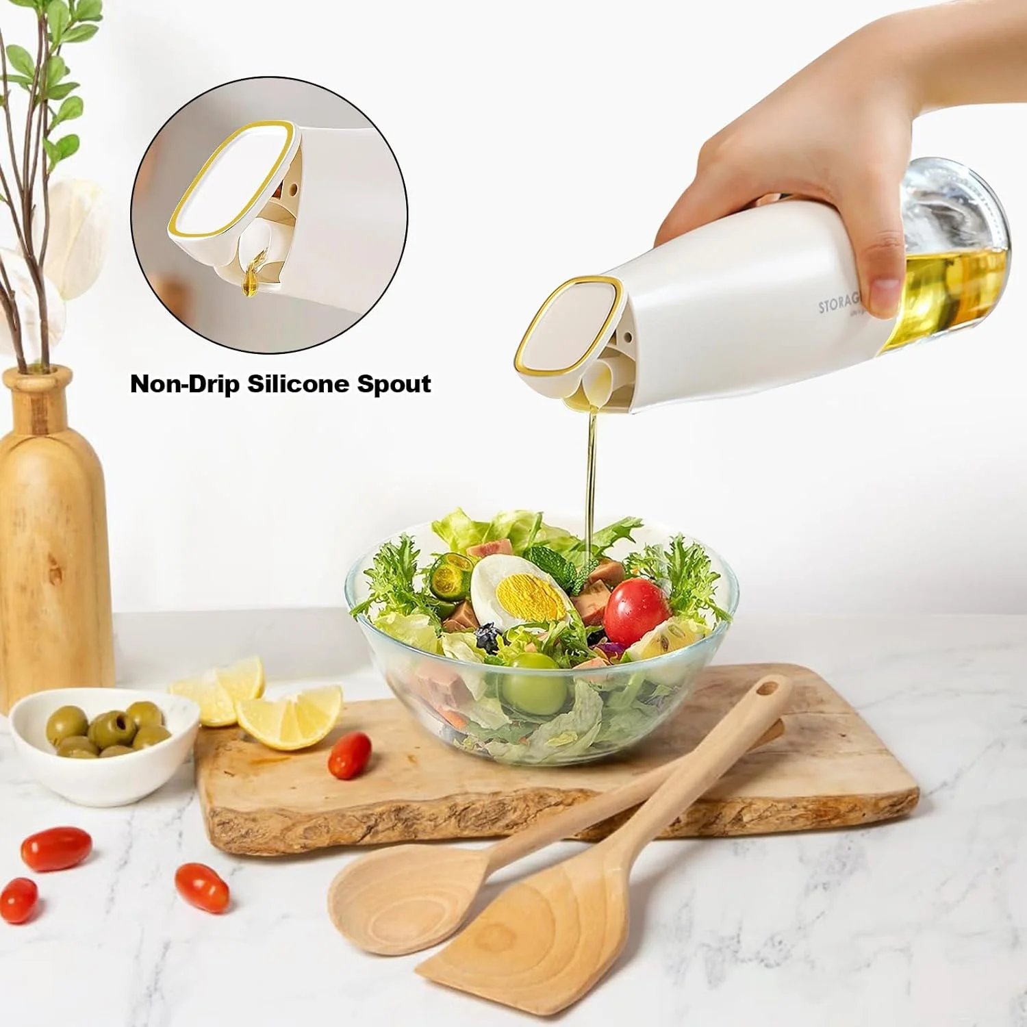 بطری روغن زیتون درب اتوماتیک YARRAMATE مناسب آشپزخانه - 500 میلی لیتر / 17 اونس، ظرف روغن و سرکه شیشه ای زیبا با دهانه، ظرف روغن، ظرف سس سویا (سفید کرمی)، برچسب