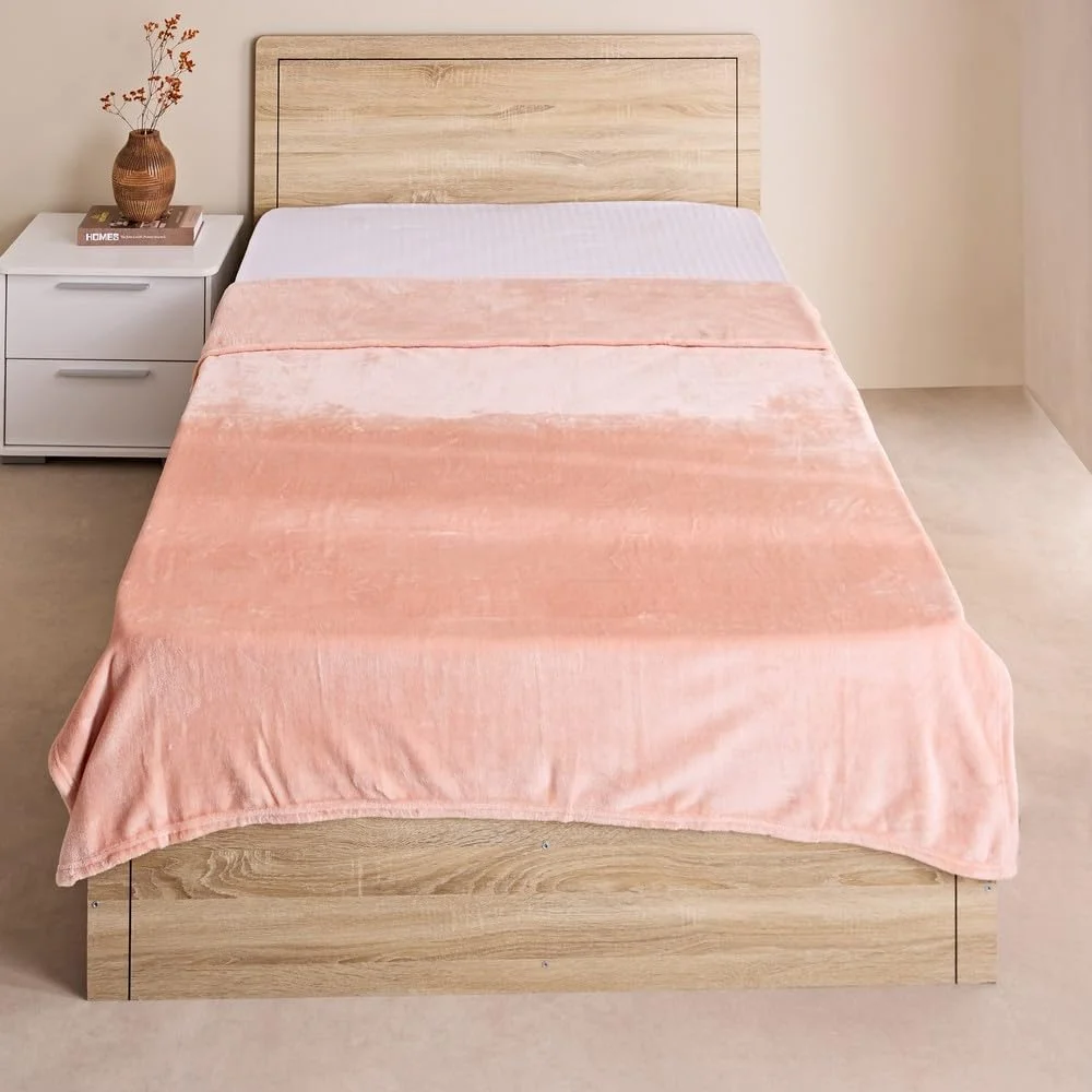 پتو تک نفره فلانل جامد نوا هوم باکس - 140x200 سانتی متر پتو تک نفره فلانل جامد نوا هوم باکس - 140x200 سانتی متر