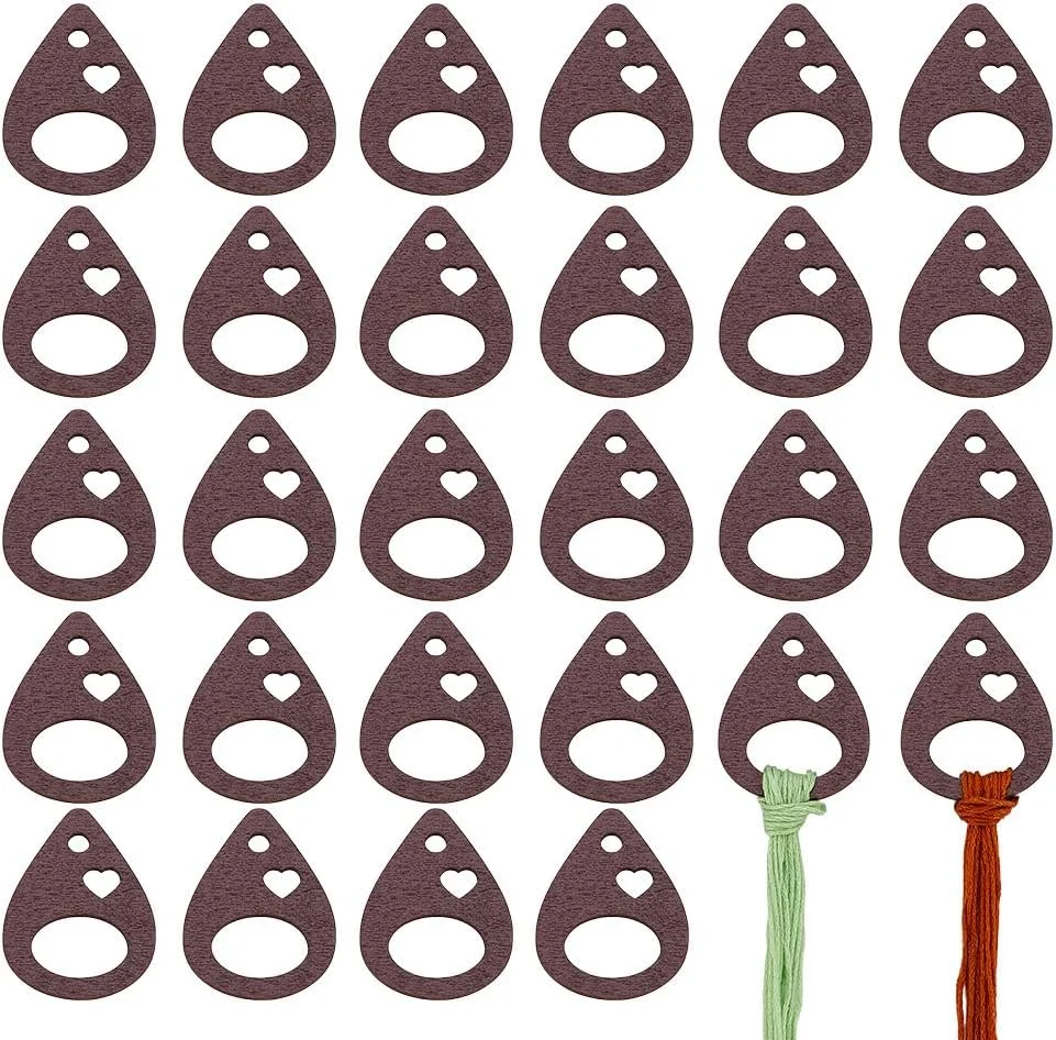 AHANDMAKER 30 عدد ماسوره نخ چوبی، قطره های نخ دوزی قطره اشکی 1.93x1.46 اینچ، قطره های نخ نخ دوزی متقاطع، تخته های سیم پیچی نخ برای صنایع دستی DIY، ذخیره سازی خیاطی، قهوه ای نارگیلی
