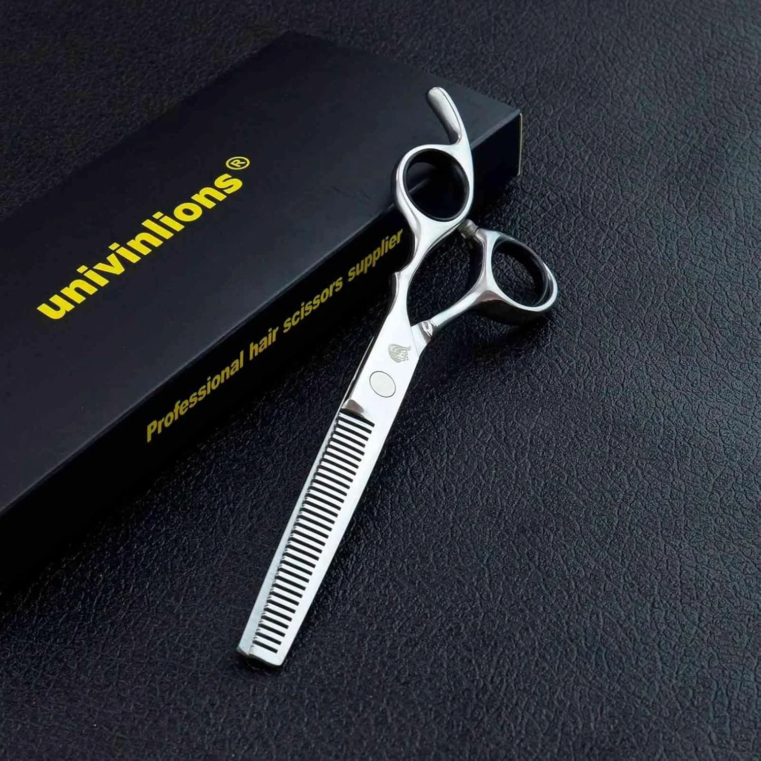 ست قیچی 9 تکه برای پیرایش سگ، قیچی های پیرایش حیوانات خانگی، ست اصلاح مو، قیچی آرایشگری، قیچی صاف، قیچی منحنی تیجراس پرو تسورا 7 اینچی، قیچی پیرایش حیوانات خانگی، پیرایشگر خانگی