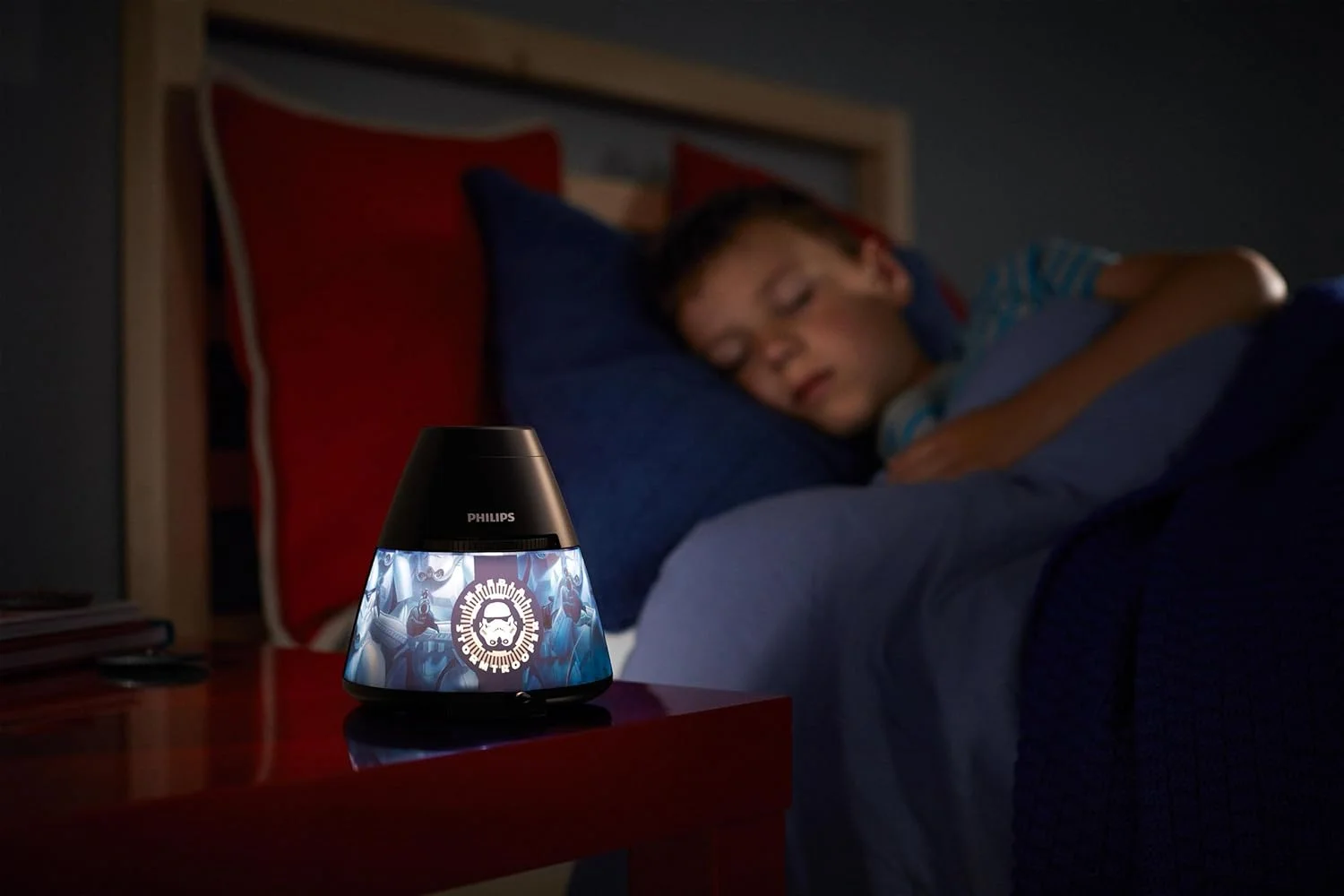 چراغ خواب و پروژکتور کودکانه LED فیلیپس جنگ ستارگان 4.5 ولت، 0.1 وات - مشکی چراغ خواب و پروژکتور کودکانه LED فیلیپس جنگ ستارگان 4.5 ولت، 0.1 وات - مشکی