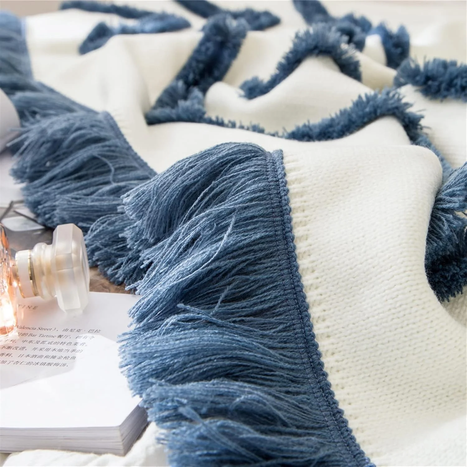 پتو WMGSDWB طرح راه راه زیبا و جذاب، آبی، صورتی، زرد، بافتنی ظریف آکریلیک، حاشیه دار، پتوی تزئینی برای مبل (آبی تیره) پتو WMGSDWB طرح راه راه زیبا و جذاب، آبی، صورتی، زرد، بافتنی ظریف آکریلیک، حاشیه دار، پتوی تزئینی برای مبل (آبی تیره)