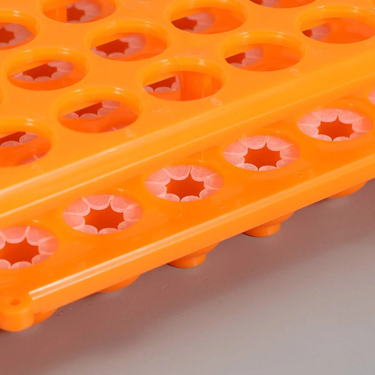 جای لوله آزمایشگاهی سانتریفیوژ 50 خانه ای 0-15 میلی لیتر، قفسه نگهداری تجهیزات لوازم مدرسه برای آزمایشگاه (نارنجی)، لوازم آزمایشگاهی