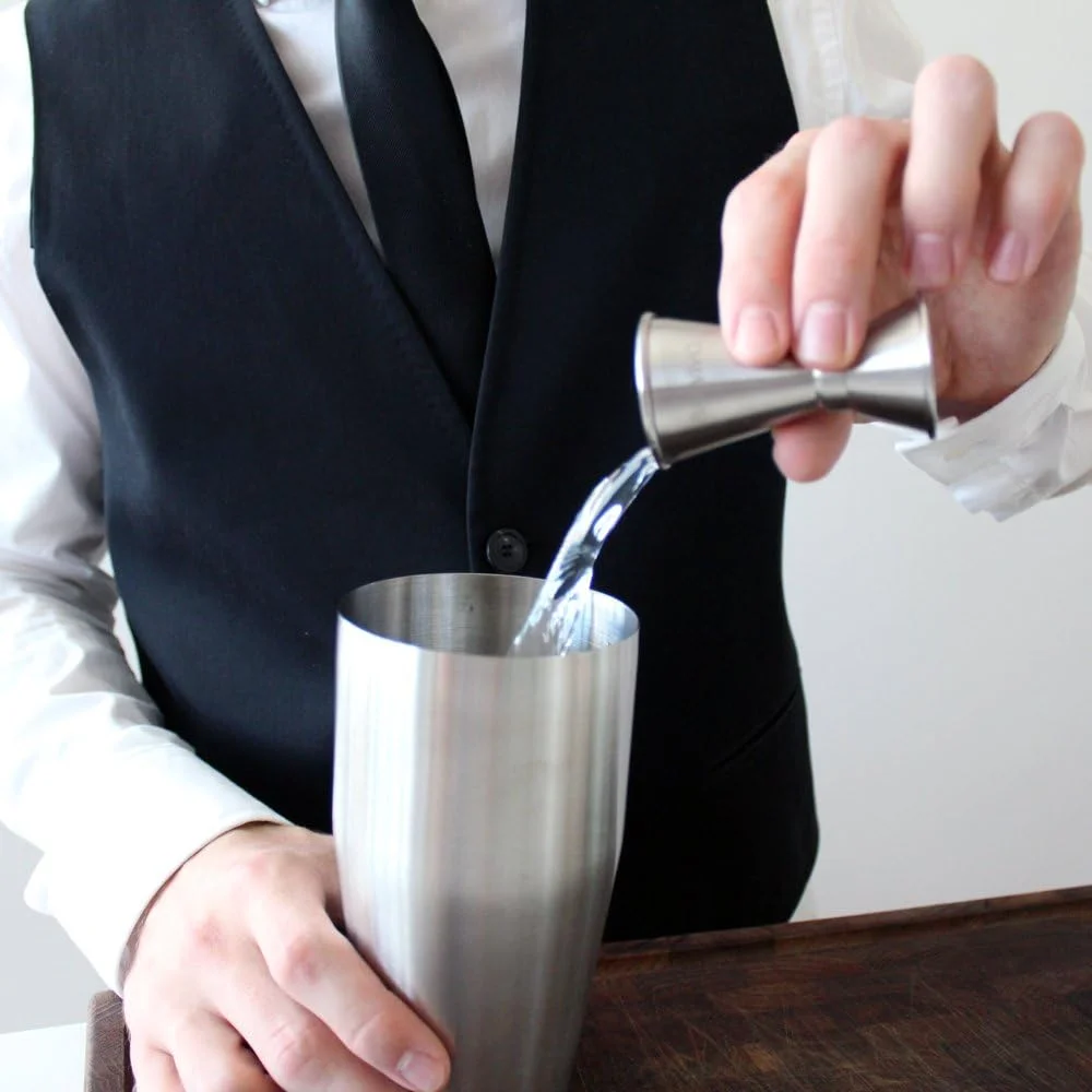 ست پیمانه دو طرفه Barvivo. مشروبات الکلی را با اطمینان مانند یک متصدی بار حرفه ای اندازه گیری کنید. بخشی ضروری از کیت بار خانگی شما، ساخته شده از فولاد ضد زنگ واقعی با روکش برس خورده، ظرفیت 15/30 میلی لیتر