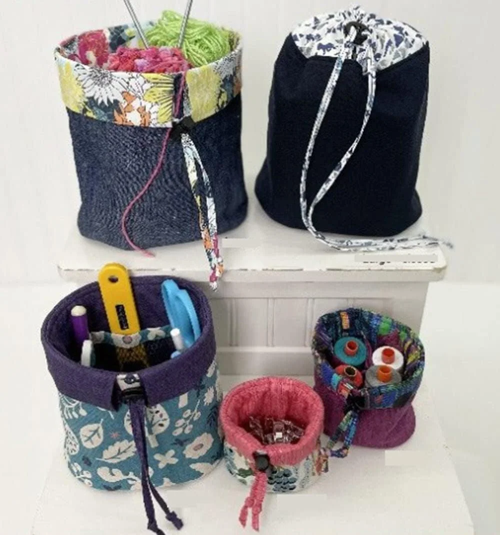 الگوی استند و کیف وسایل خیاطی Around the Bobbin