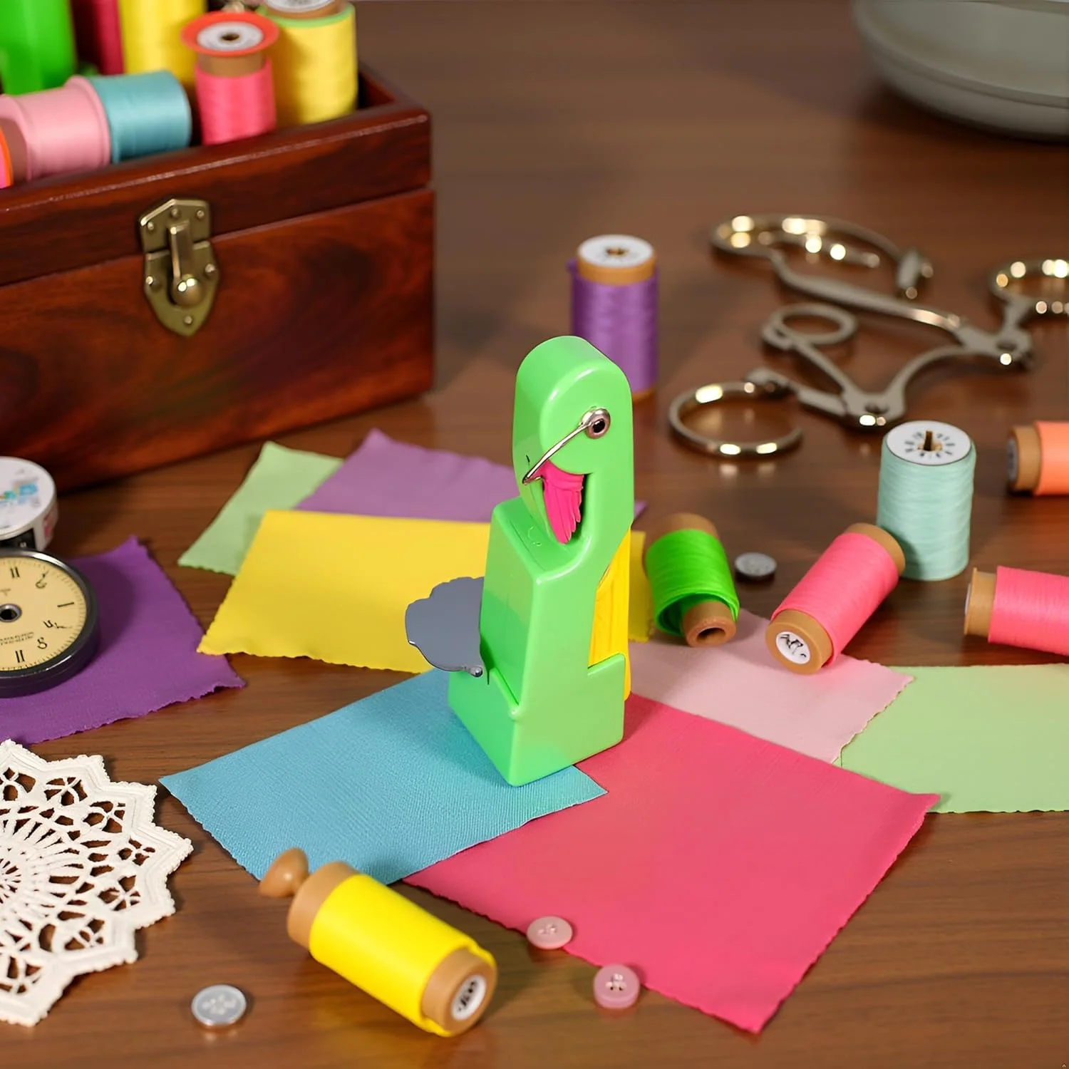 ۱ عدد سوزن نخ کن اتوماتیک، مدل جدید ۲۰۲۴، نخ کن سریع سوزن برای خیاطی دستی و DIY برای همه علاقه مندان به خیاطی، ابزار خیاطی ۱ عدد سوزن نخ کن اتوماتیک، مدل جدید ۲۰۲۴، نخ کن سریع سوزن برای خیاطی دستی و DIY برای همه علاقه مندان به خیاطی، ابزار خیاطی