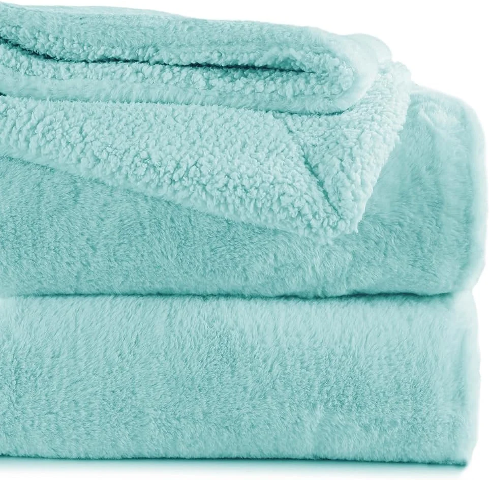 VAS COLLECTIONS پتوی نرم و لطیف خز خرگوشی مصنوعی با پشم گوسفند - پتو کرکی، راحت، گرم و دو رو برای تخت یک نفره 500GSM با بسته بندی کیف - رنگ: آبی آسمانی 152 x 220 سانتی متر، وزن: 2 کیلوگرم