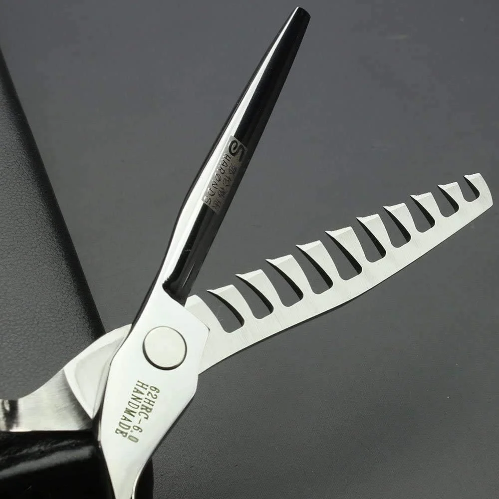 قیچی پیتاژ آرایشگاهی AXEMOORE، فولاد ژاپنی 440C، سایز 6 اینچ (قیچی پیتاژ 6 اینچ) قیچی پیتاژ آرایشگاهی AXEMOORE، فولاد ژاپنی 440C، سایز 6 اینچ (قیچی پیتاژ 6 اینچ)