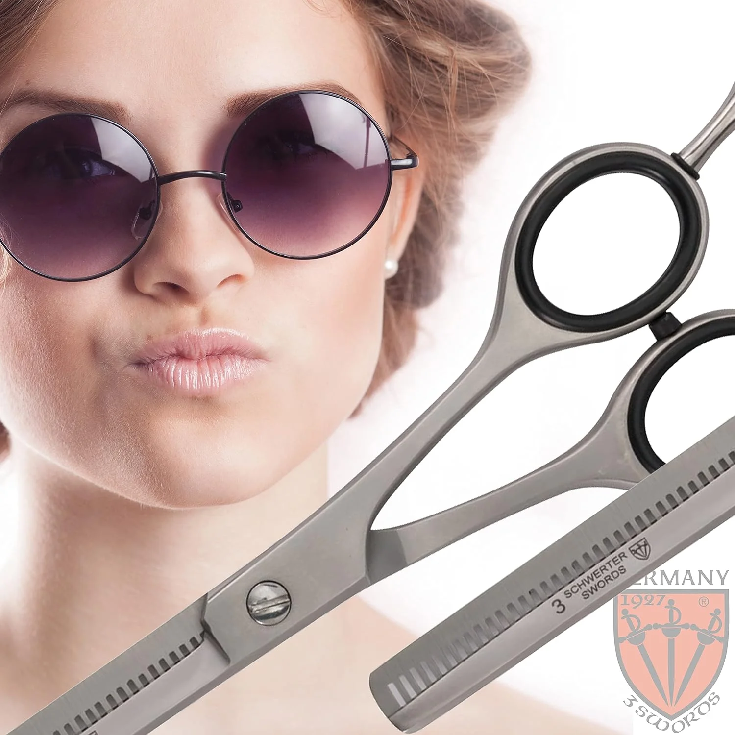 دری شوورترز - قیچی پیتاژ حرفه ای استیل ضد زنگ به همراه کیف و شانه دری شوورترز - قیچی پیتاژ حرفه ای استیل ضد زنگ به همراه کیف و شانه