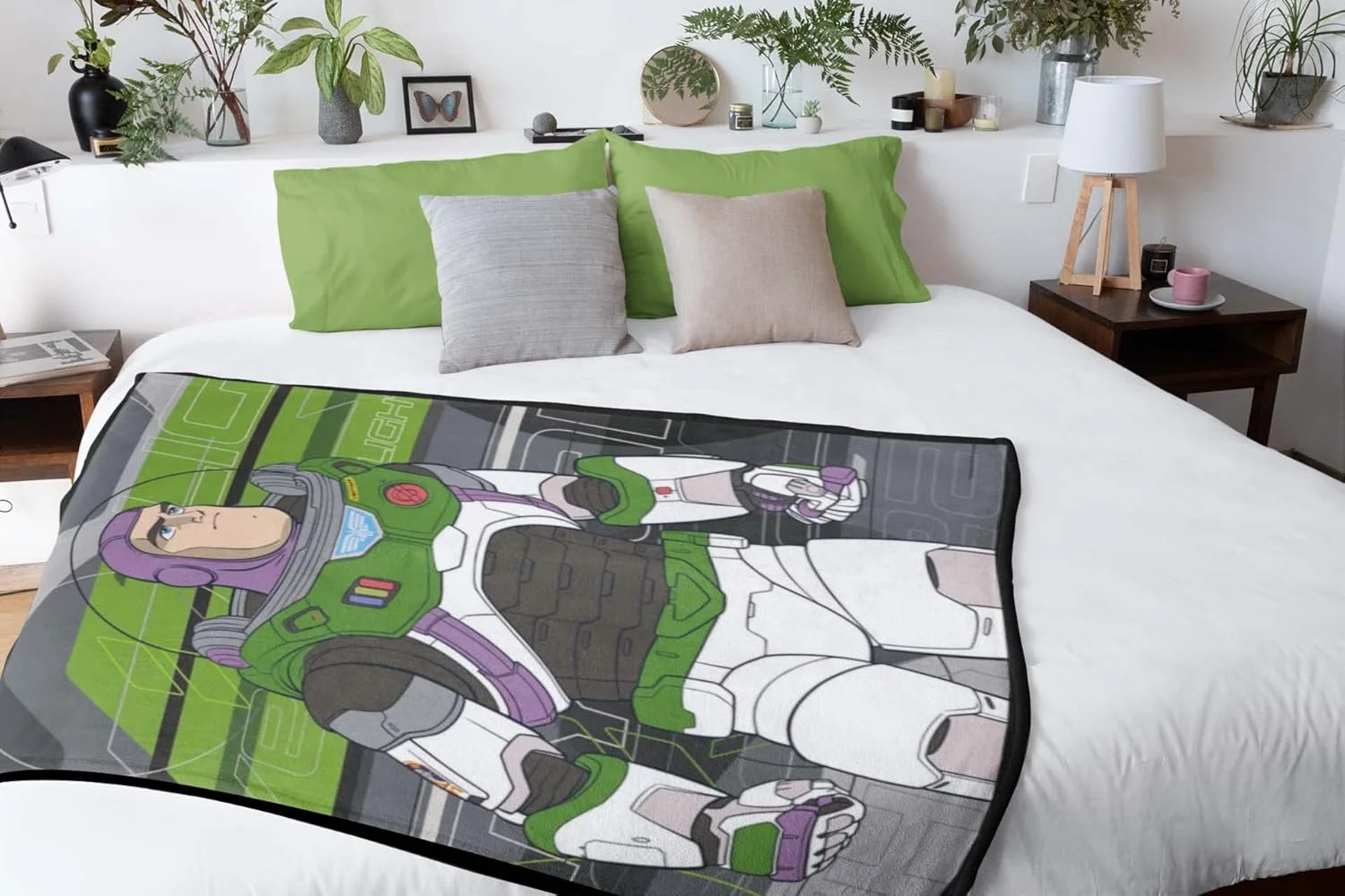 Universal Disney Lightyear Polar Fleece Blanket for Kids All Season, Ultra Soft, Fade Resistant (Official Disney Product), Multicolor, TRHA23305 Universal Disney Lightyear Polar Fleece Blanket for Kids All Season, Ultra Soft, Fade Resistant (Official Disney Product), Multicolor, TRHA23305