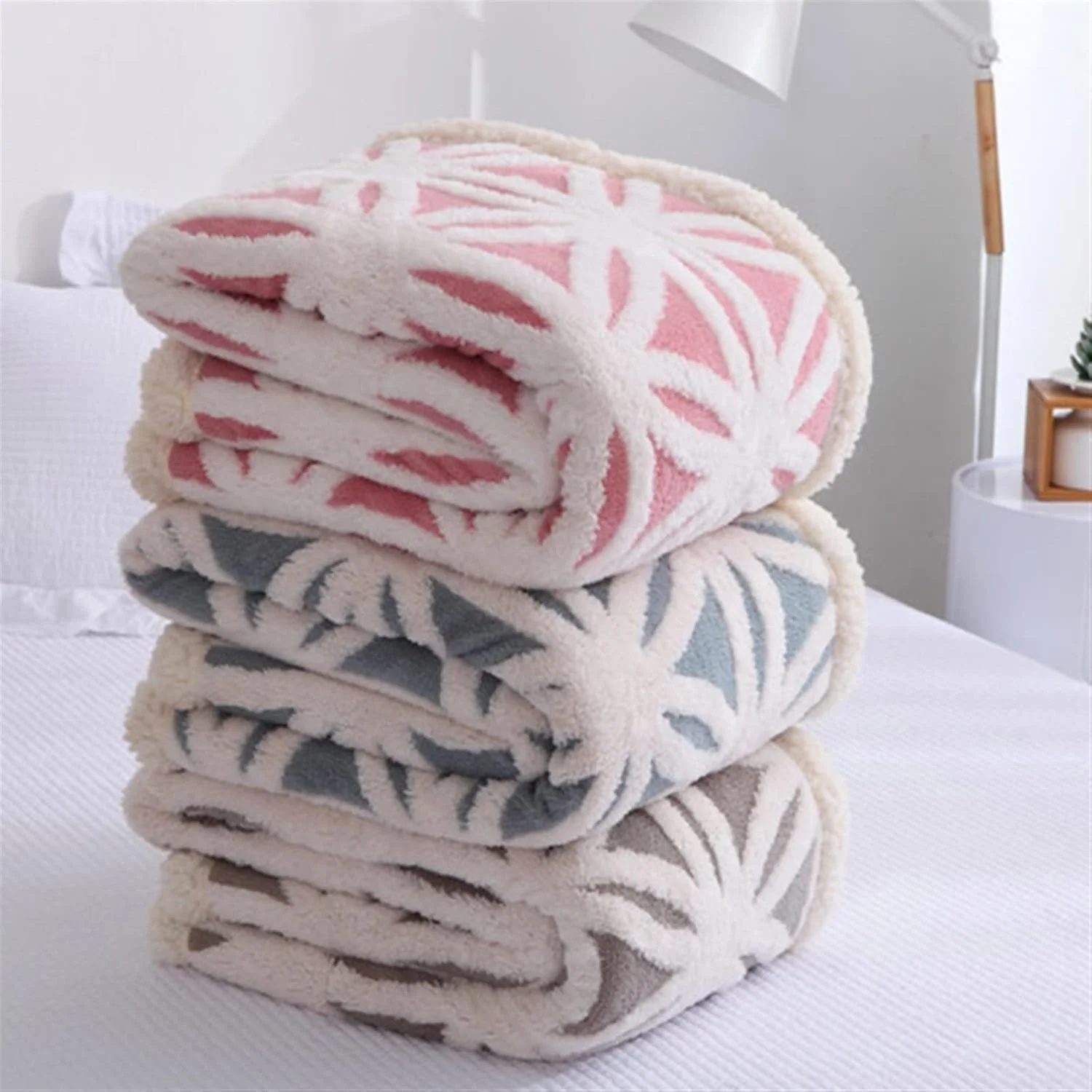 پتو زمستانی نرم UGFVGYTG پشم گوسفند (فلیس) طرح هندسی پتوهای مد روز رو تختی مبل ملحفه گرم نگهدارنده پتو ضخیم