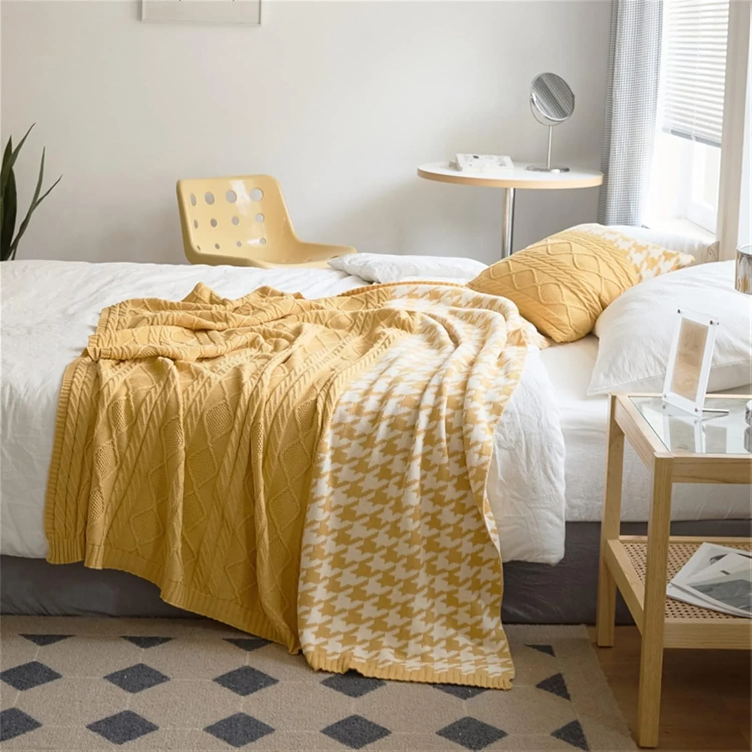 پتو UGFVGYTG، پتوی تزئینی برای مبل، تخت، صندلی، ماشین، طرح راه راه ظریف و نرم (Hortel)