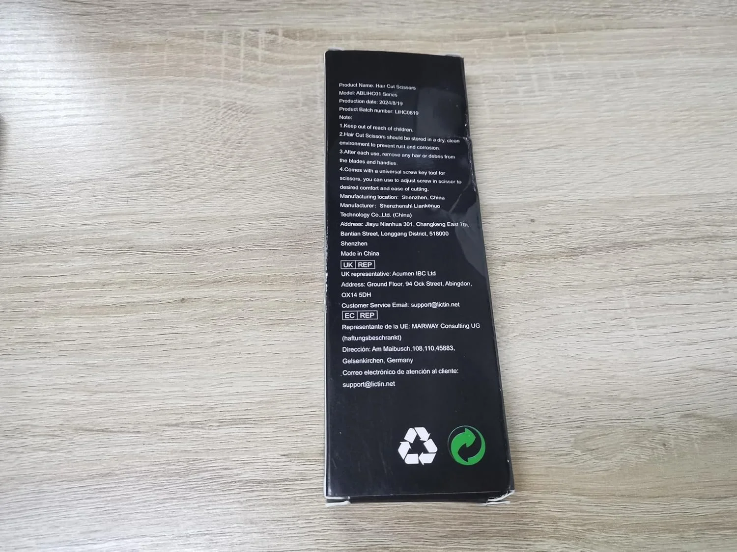 ست قیچی آرایشگری Lictin شامل قیچی کوتاهی مو و قیچی پیتاژ، سایز 6.0 اینچ + جعبه ارائه/باکس + شانه مشکی + شانه پیتاژ + گیره مو مشکی + تنظیم کننده پیچ ست قیچی آرایشگری Lictin شامل قیچی کوتاهی مو و قیچی پیتاژ، سایز 6.0 اینچ + جعبه ارائه/باکس + شانه مشکی + شانه پیتاژ + گیره مو مشکی + تنظیم کننده پیچ