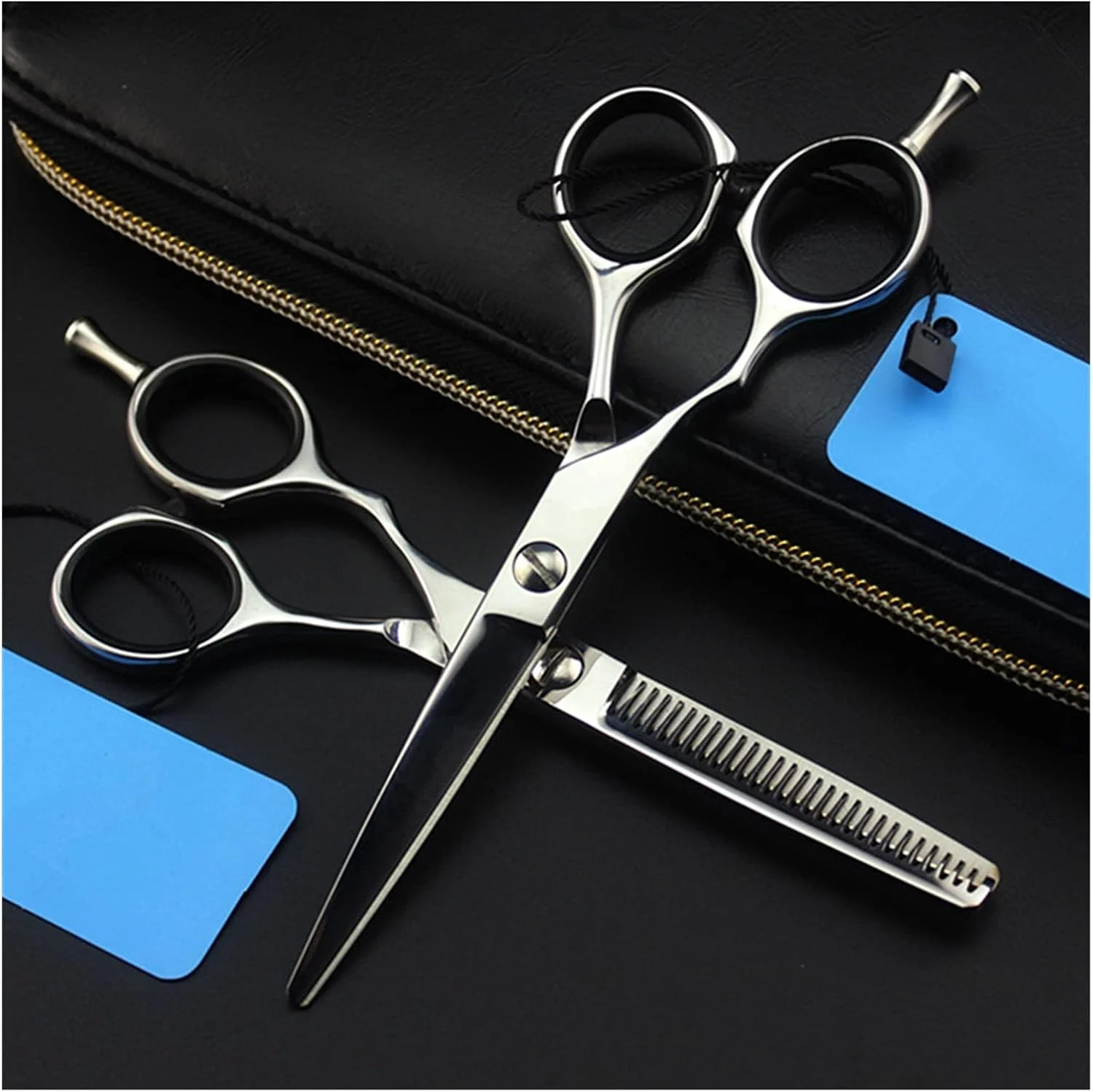 قیچی آرایشگری 5.5 اینچی مخصوص دست چپ، قیچی مو، قیچی آرایشگری، قیچی پیتاژ، ست قیچی آرایشگری، مدل برش-B، مدل پیتاژ-B قیچی آرایشگری 5.5 اینچی مخصوص دست چپ، قیچی مو، قیچی آرایشگری، قیچی پیتاژ، ست قیچی آرایشگری، مدل برش-B، مدل پیتاژ-B