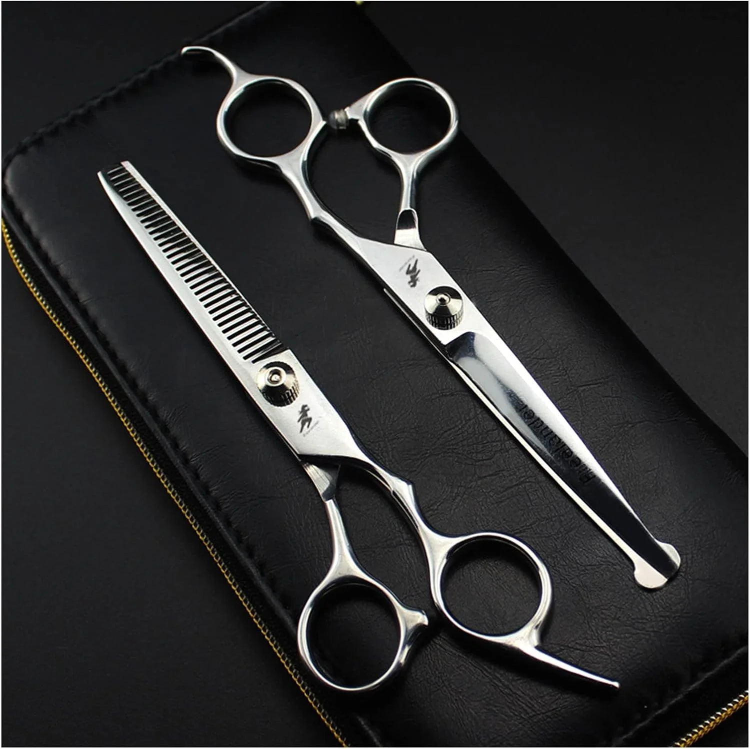 قیچی مو دبلیو دبلیو آرت 6.5 اینچی، قیچی کودک با سر گرد، قیچی اصلاح مو، قیچی آرایشگری، قیچی پیرایش، قیچی برش مو (رنگ: قیچی پیتاژ) قیچی مو دبلیو دبلیو آرت 6.5 اینچی، قیچی کودک با سر گرد، قیچی اصلاح مو، قیچی آرایشگری، قیچی پیرایش، قیچی برش مو (رنگ: قیچی پیتاژ)