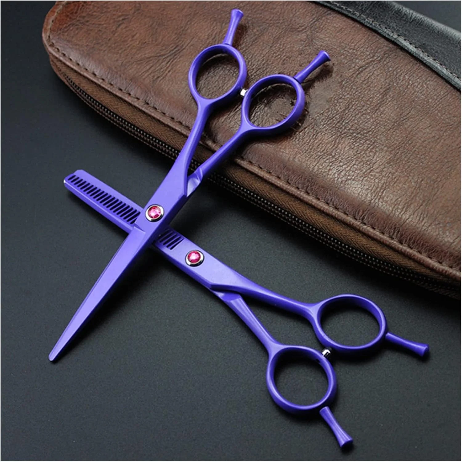 قیچی آرایشگری دو دم 5.5 اینچی، قیچی پیتاژ مو، قیچی آرایشگری، ابزار آرایشگری (رنگ: پیتاژ) قیچی آرایشگری دو دم 5.5 اینچی، قیچی پیتاژ مو، قیچی آرایشگری، ابزار آرایشگری (رنگ: پیتاژ)