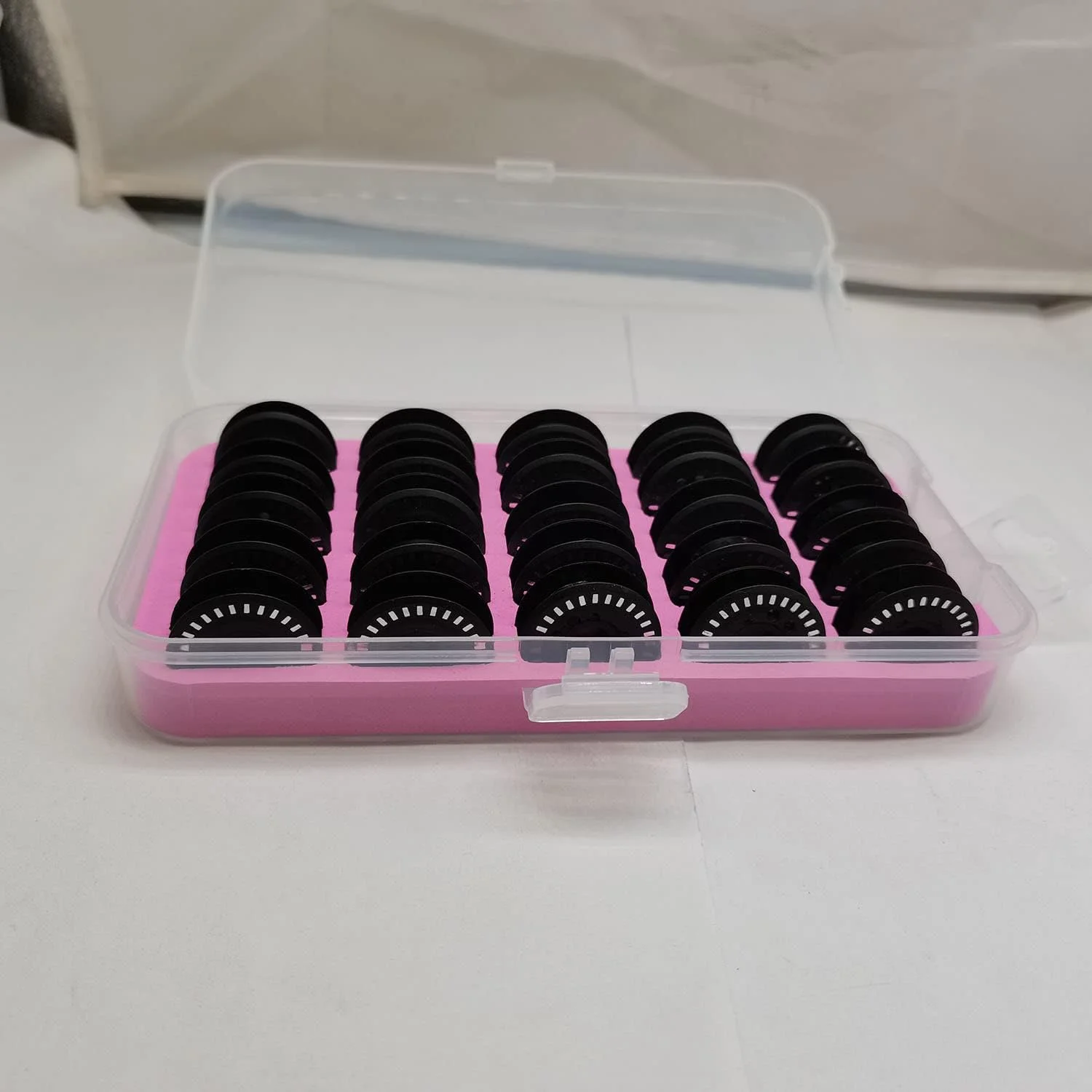 ماسوره های بزرگ سری 8 Bequilter، بسته 25 عددی، سازگار با چرخ خیاطی برنینا مدل های B820 Quilters Edition, B830, B830LE, B880, B880 Plus ماسوره های بزرگ سری 8 Bequilter، بسته 25 عددی، سازگار با چرخ خیاطی برنینا مدل های B820 Quilters Edition, B830, B830LE, B880, B880 Plus