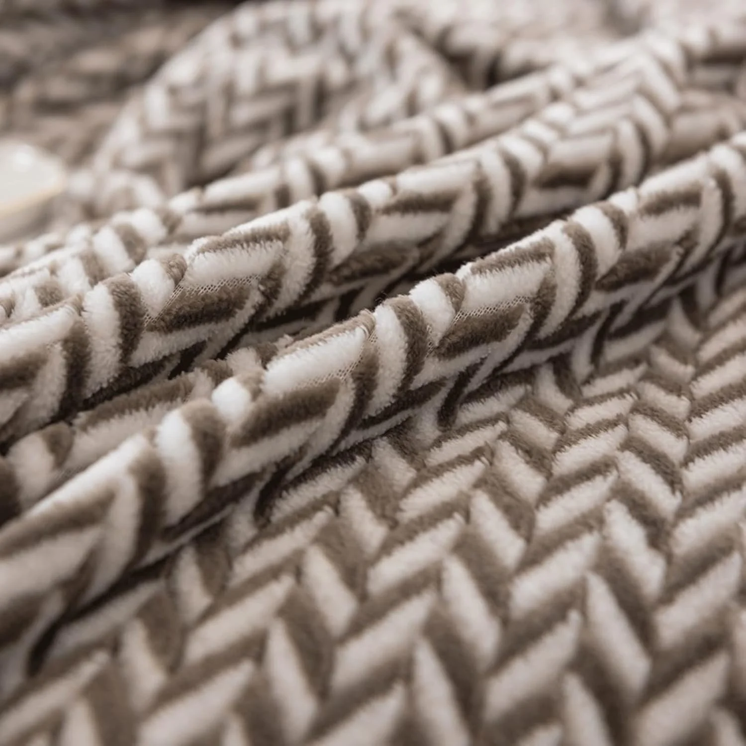 TEDNIDS Throw blanket Soft warm Yarn Dyed Milk fleece Coral fleece Blanket, Bed Faux Fur Mink Throw Stripe Sofa Cover Bed Cover Winter Blankets(200x230cm)