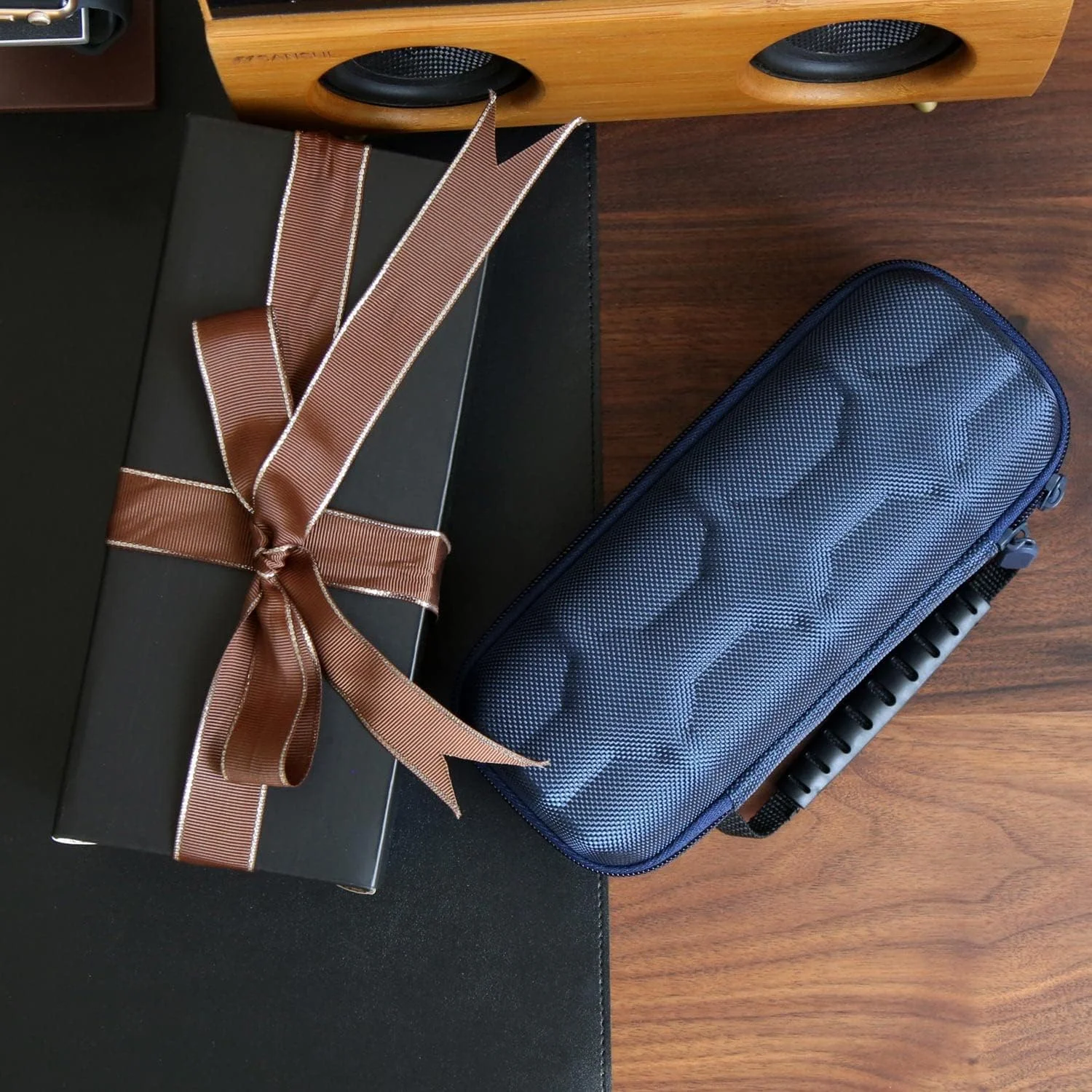 جعبه نگهداری ساعت Besforu برای آقایان و بانوان، جعبه مسافرتی 3 ساعته، نگهدارنده قابل حمل برای نمایش ساعت مچی و ساعت های هوشمند تا 61 میلی متر