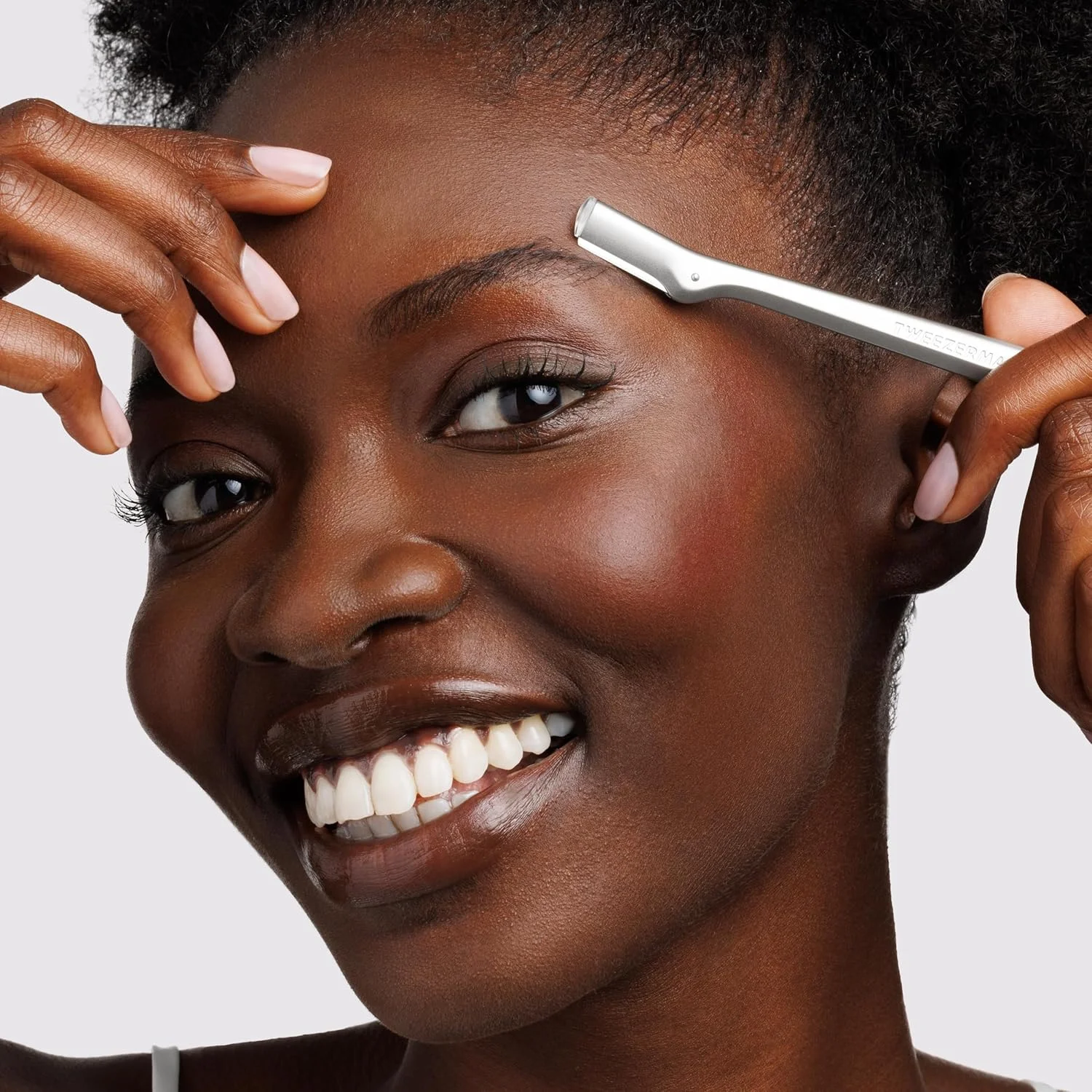 تیغ ابرو TWEEZERMAN به همراه موچین مینی (ست دوتایی برای مراقبت از صورت و ابرو)، اسطوخودوس (اختصاصی آمازون) تیغ ابرو TWEEZERMAN به همراه موچین مینی (ست دوتایی برای مراقبت از صورت و ابرو)، اسطوخودوس (اختصاصی آمازون)