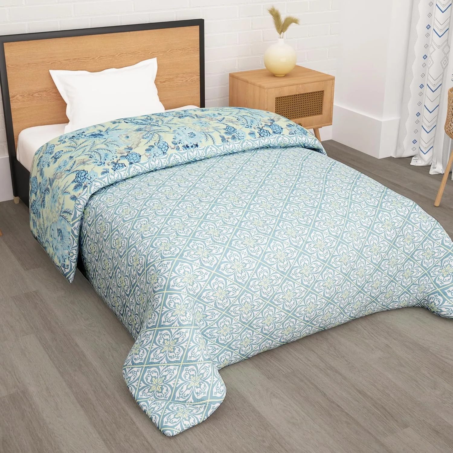 لحاف یک نفره Story@Home | 180GSM | 150 X 225 سانتی متر | پتوی میکروفایبر یک نفره | دو رویه | لحاف | لحاف یک نفره | پتوی کرم و آبی | طرح گلدار | ایده آل برای هدیه دادن در جشن ها