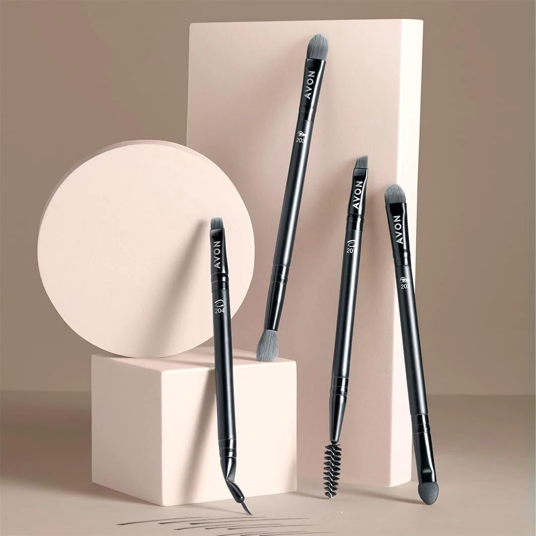 براش ابرو دو طرفه Avon، با براش تخت برای استفاده از پودر و شانه برس دار برای مرتب کردن و ترکیب کردن، سازگار با محیط زیست و دارای دسته ساخته شده از پلاستیک بازیافتی. براش ابرو دو طرفه Avon، با براش تخت برای استفاده از پودر و شانه برس دار برای مرتب کردن و ترکیب کردن، سازگار با محیط زیست و دارای دسته ساخته شده از پلاستیک بازیافتی.