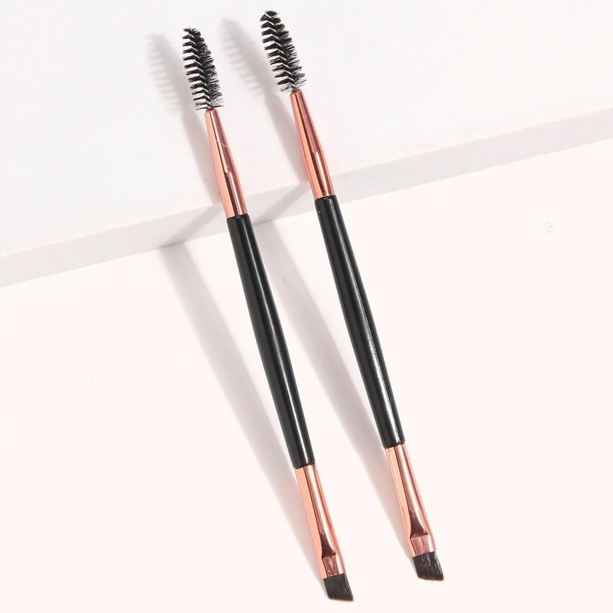 لابیموس برس ابرو دو سر 2 عددی، برس ابرو زاویه دار و برس اسپولی، برس مژه کوچک برای رنگ کردن ابروهای زاویه دار