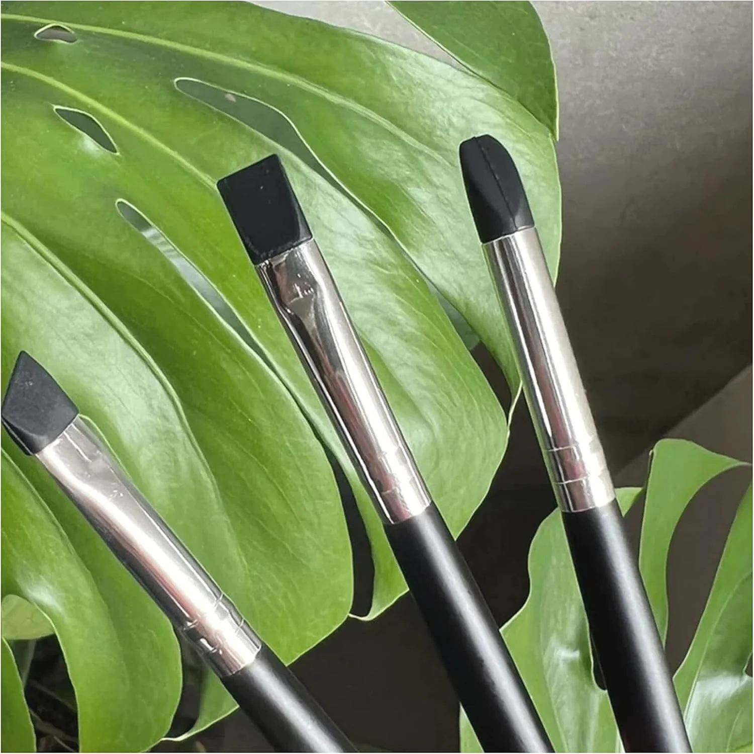 برس ابرو Augenmanufaktur - برس های تخت گرد مورب سه تایی سیلیکونی برای استفاده، مخلوط کردن، شکل دادن لوسیون ها یا رنگ ها همچنین برای لیفت مژه و لیفت ابرو (تخت)