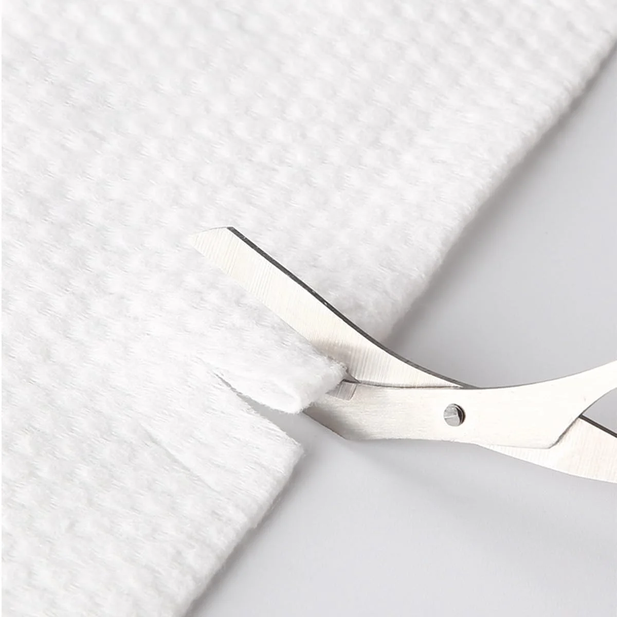 قیچی ابرو Nicear به همراه شانه، موزن، قیچی، مژه، شانه ابرو برای آقایان و بانوان، بسته 2 عددی قیچی ابرو Nicear به همراه شانه، موزن، قیچی، مژه، شانه ابرو برای آقایان و بانوان، بسته 2 عددی